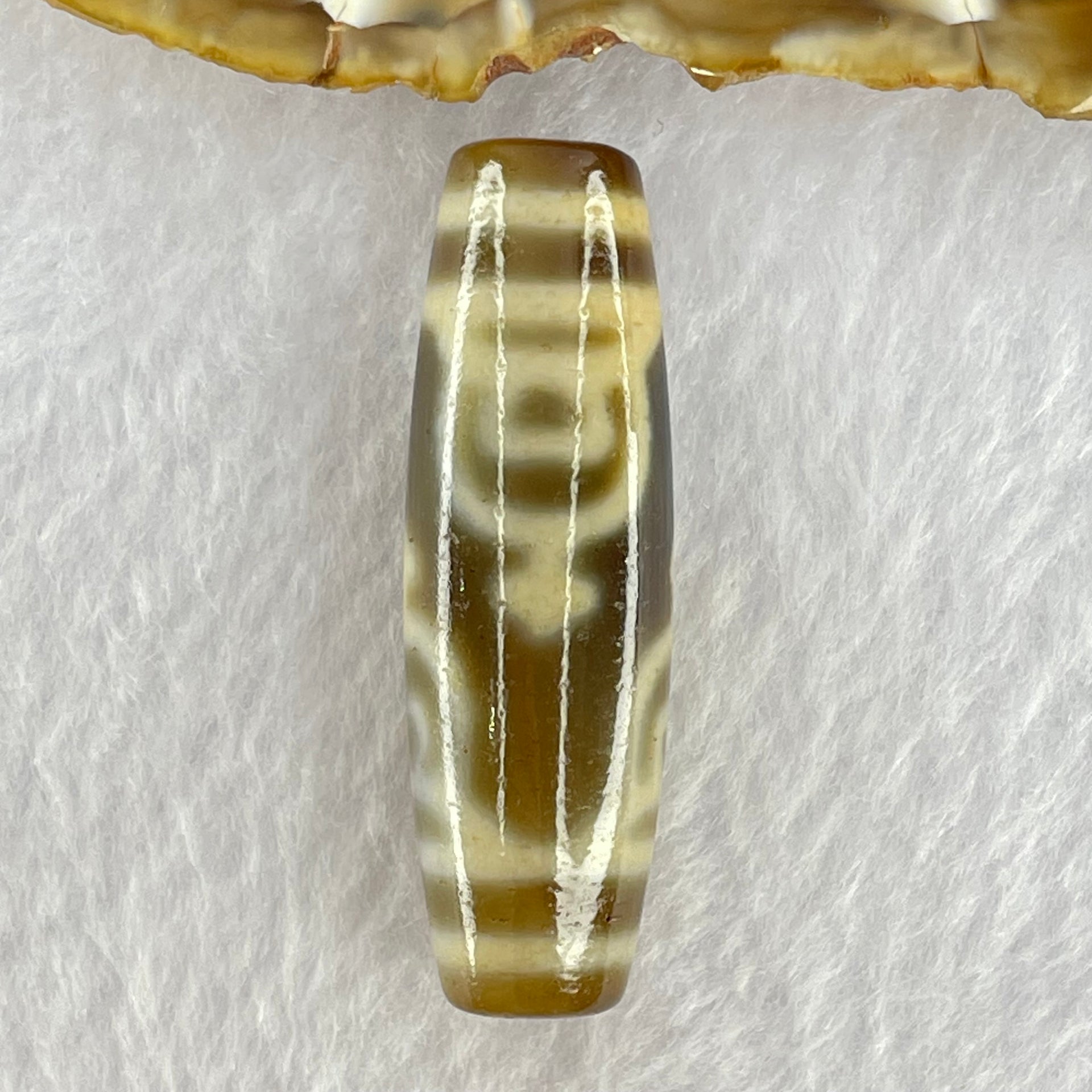 Natural Powerful Tibetan Old Oily Agate 4 Nectar Vessel Dzi Bead Heavenly Master (Tian Zhu) 花蜜容器眼天珠 17.35g 48.6 by 15.2mm - Huangs Jadeite and Jewelry Pte Ltd