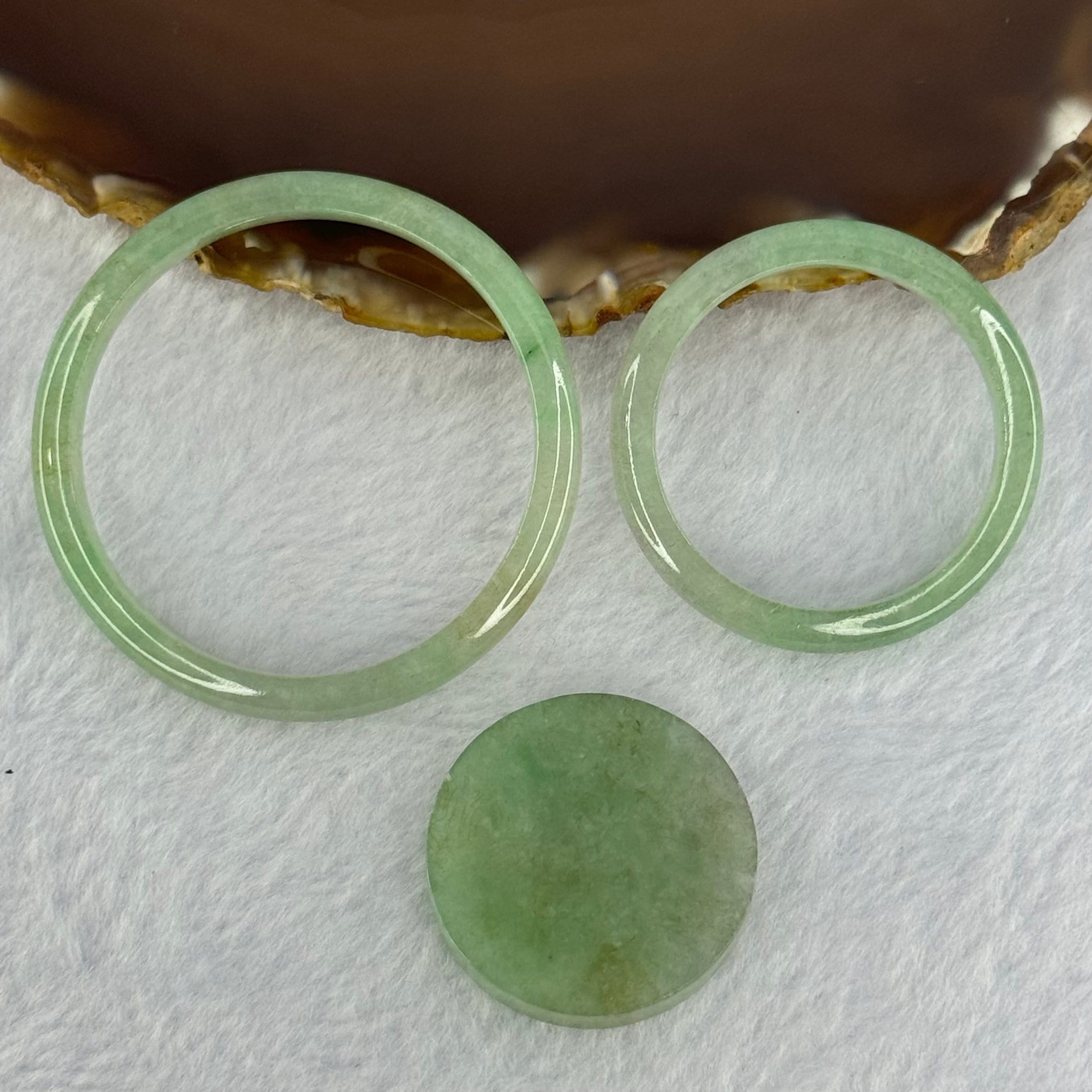 Type A Green Jadeite Bangle and Display 35.86g Inner Diameter 44.5mm 6.1 by 4.6mm, 33.3mm 5.6 by 4.9mm, 31.4 by 6.3mm (Close to Perfect) - Huangs Jadeite and Jewelry Pte Ltd