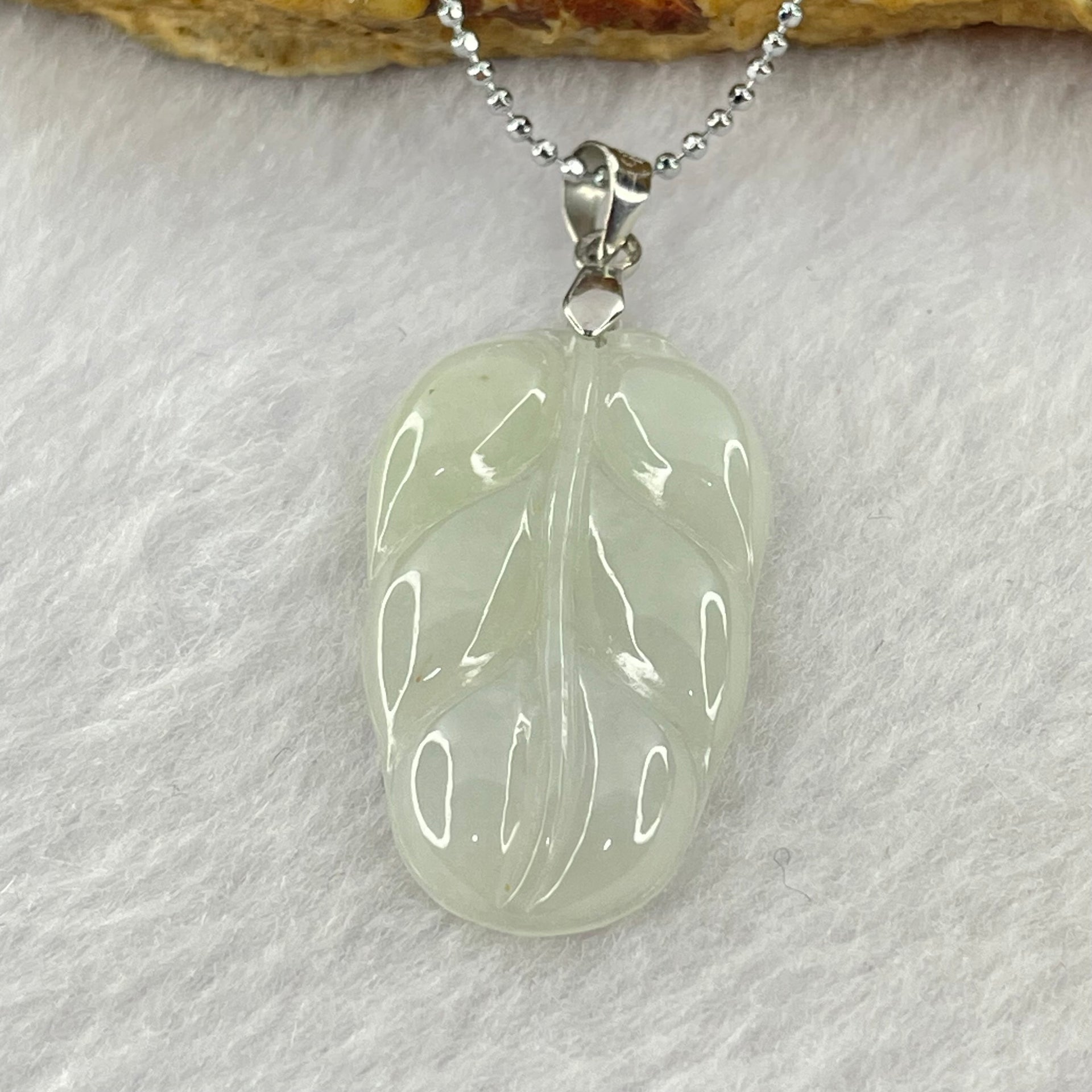 Type A Semi Icy Light Green Jadeite Leaf 30.1 by 17.5 by 3.7mm Pendant with S925 Sliver Necklace 3.80g - Huangs Jadeite and Jewelry Pte Ltd