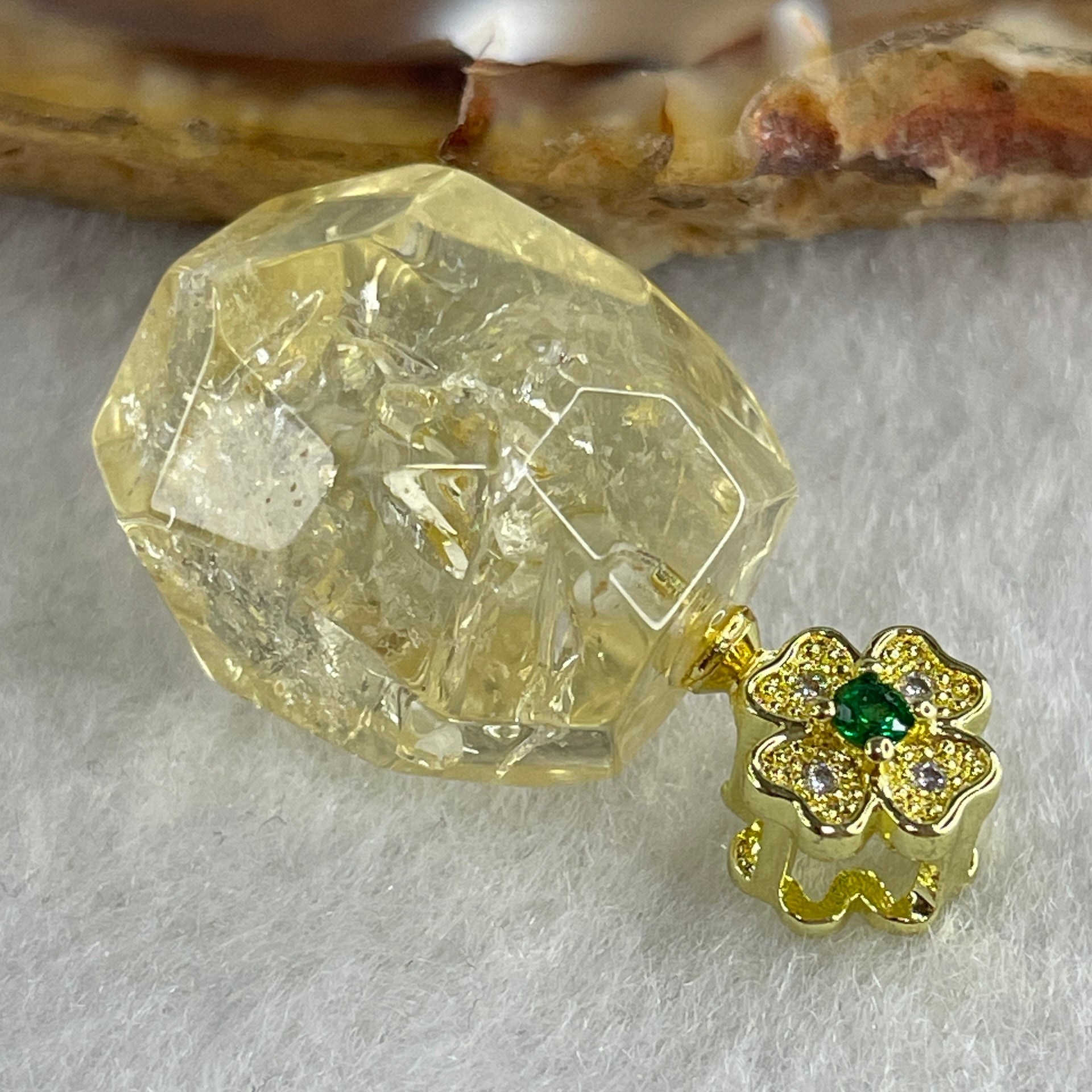 Natural Citrine Pebble Pendant in Gold Plated 7.47g 17.5 by 15.4 by 14.6mm - Huangs Jadeite and Jewelry Pte Ltd