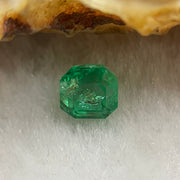 Natural Colombia Green Emerald (Beryl) Cut-Cornered Rectangular step cut 1.03ct 5.7 by 5.6 by 4.7mm - Huangs Jadeite and Jewelry Pte Ltd