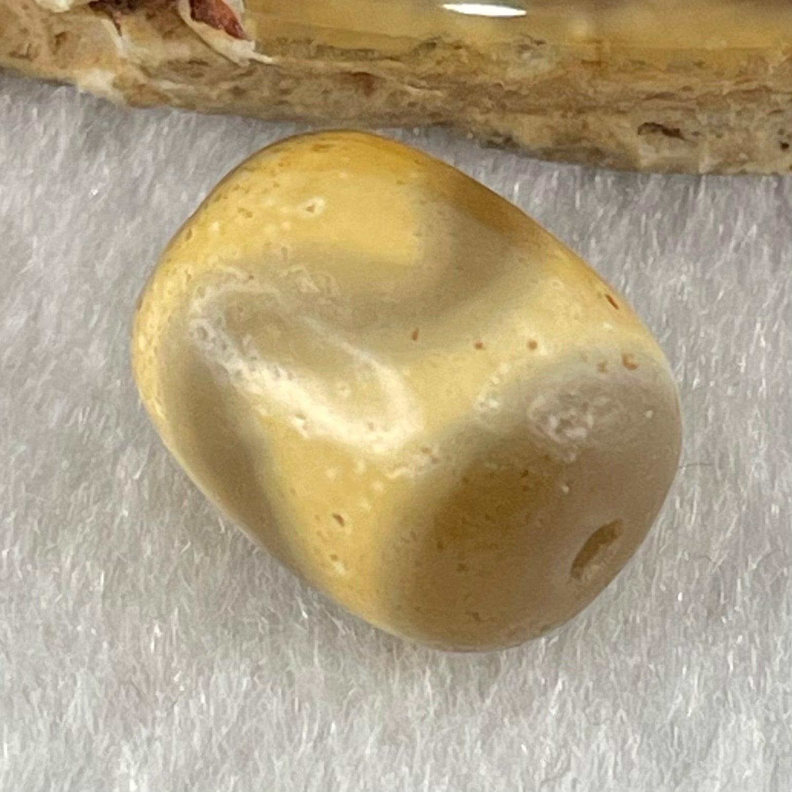 Natural Powerful Tibetan Old Oily Agate Tiger Tooth Daluo Dzi Bead Heavenly Master (Tian Zhu) 虎呀天诛 2.79g 14.1 by 11.2mm - Huangs Jadeite and Jewelry Pte Ltd