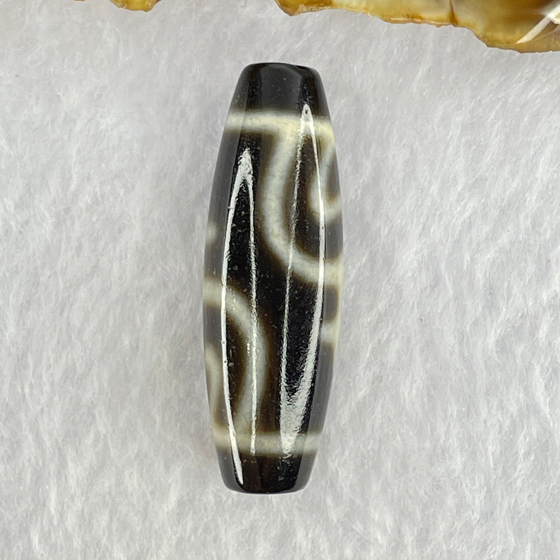 Natural Powerful Tibetan Old Oily Agate Double Nectar Vessel Dzi Bead Heavenly Master (Tian Zhu) 花蜜容器眼天珠 10.32g 40.0 by 13.4mm - Huangs Jadeite and Jewelry Pte Ltd