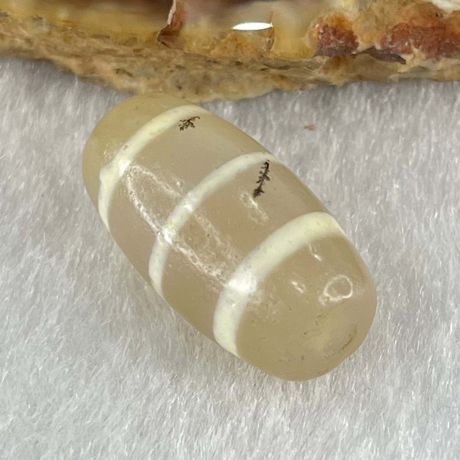 Natural Powerful Tibetan Old Oily Agate 3-Lines Dzi Bead Heavenly Master (Tian Zhu) 三行天诛 3.34g 20.1 by 10.6mm - Huangs Jadeite and Jewelry Pte Ltd
