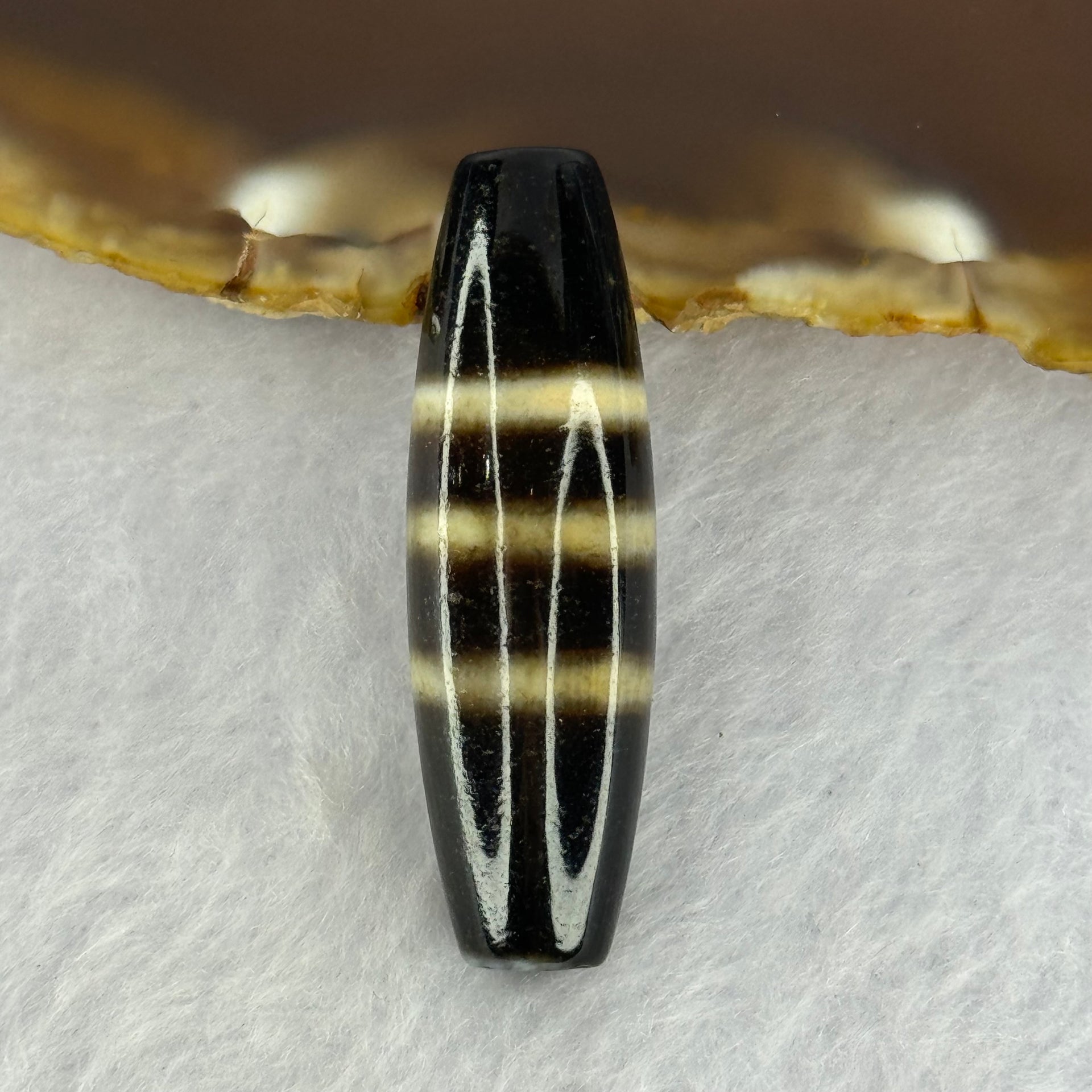 Natural Powerful Tibetan Old Oily Agate 3-Lines Dzi Bead Heavenly Master (Tian Zhu) 8.03g 38.9 by 12.0mm - Huangs Jadeite and Jewelry Pte Ltd