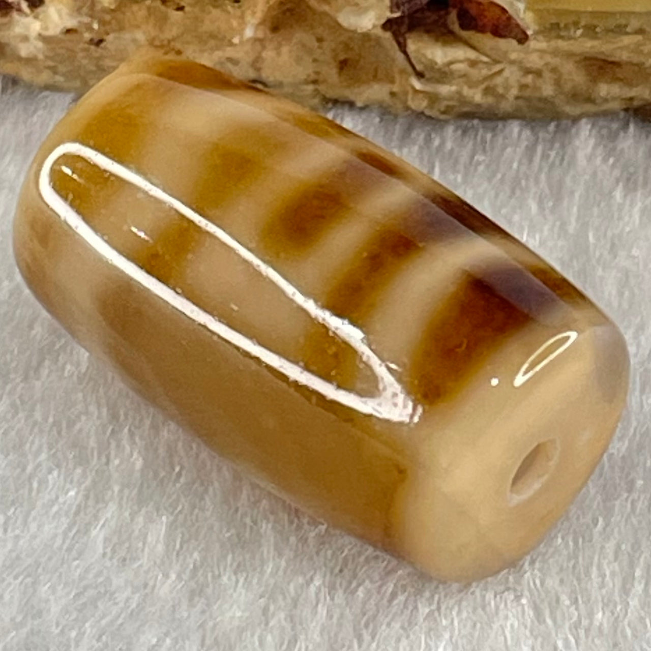 Natural Powerful Tibetan Old Oily Agate Sky Door Serenity 1 Eye Dzi Bead Heavenly Master (Tian Zhu) 一眼天门天诛 4.74g 19.9 by 11.7mm - Huangs Jadeite and Jewelry Pte Ltd