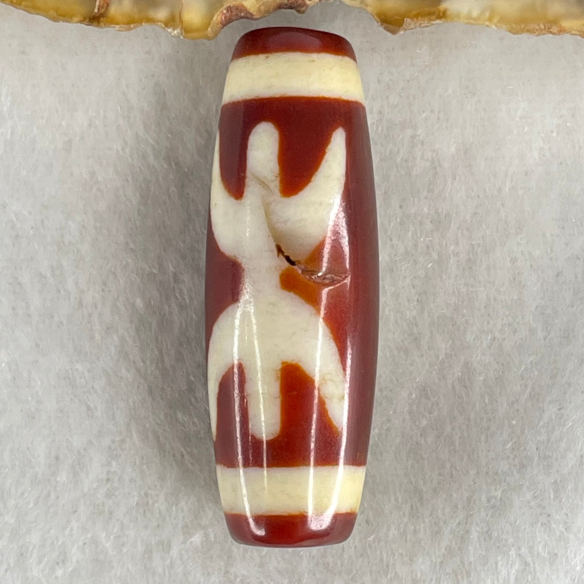 Natural Powerful Tibetan Old Oily Red White Agate One Eye Wood Element Dzi Bead Heavenly Master (Tian Zhu) 一眼木元素天珠 9.77g 37.6 by 13.0mm - Huangs Jadeite and Jewelry Pte Ltd