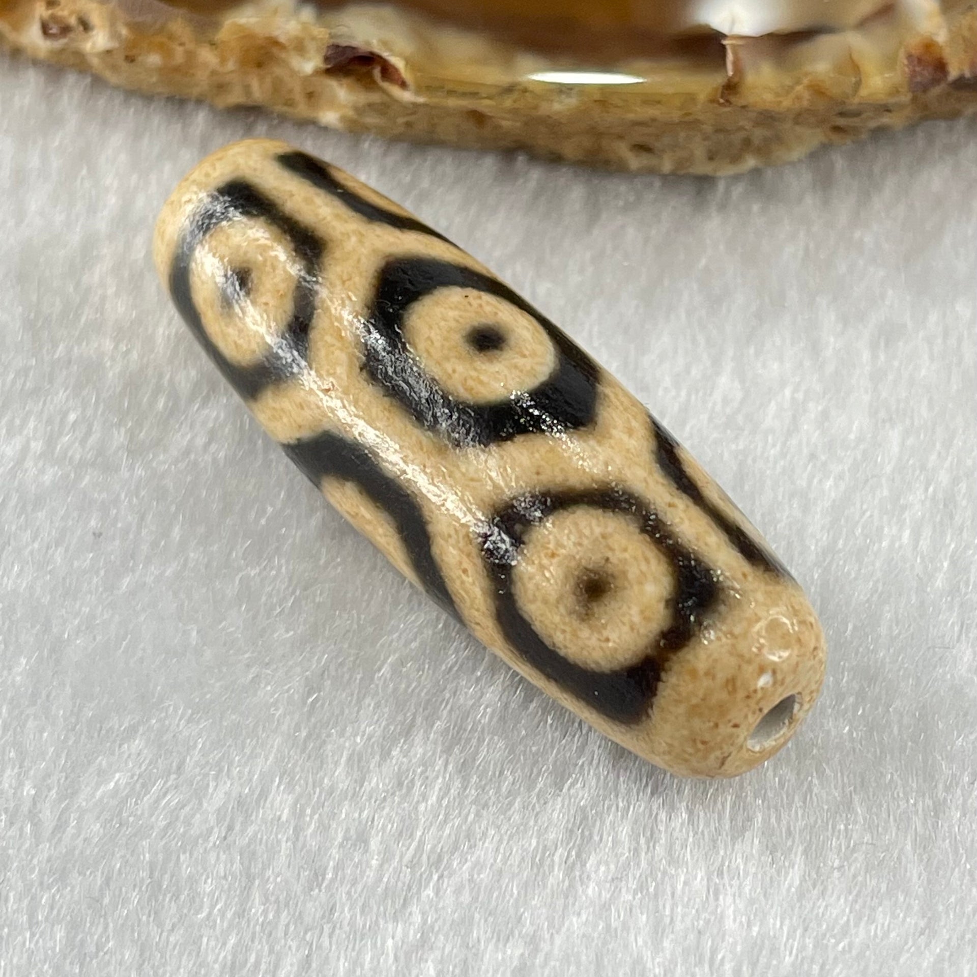Natural Powerful Tibetan Old Oily Agate 9 Eyes Turtle Shell Dzi Bead Heavenly Master (Tian Zhu) 九眼龟壳天诛 9.80g 38.4 by 12.8mm - Huangs Jadeite and Jewelry Pte Ltd
