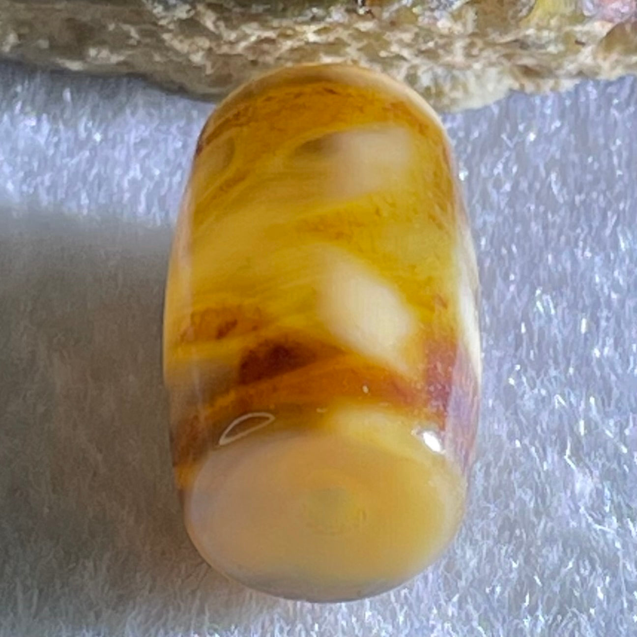 Natural Powerful Tibetan Old Oily Agate Patina Guiren Tairen Human Dzi Bead Totem Amulet Heavenly Master (Tian Zhu) 贵人天诛 4.87g 19.6 by 11.7mm - Huangs Jadeite and Jewelry Pte Ltd