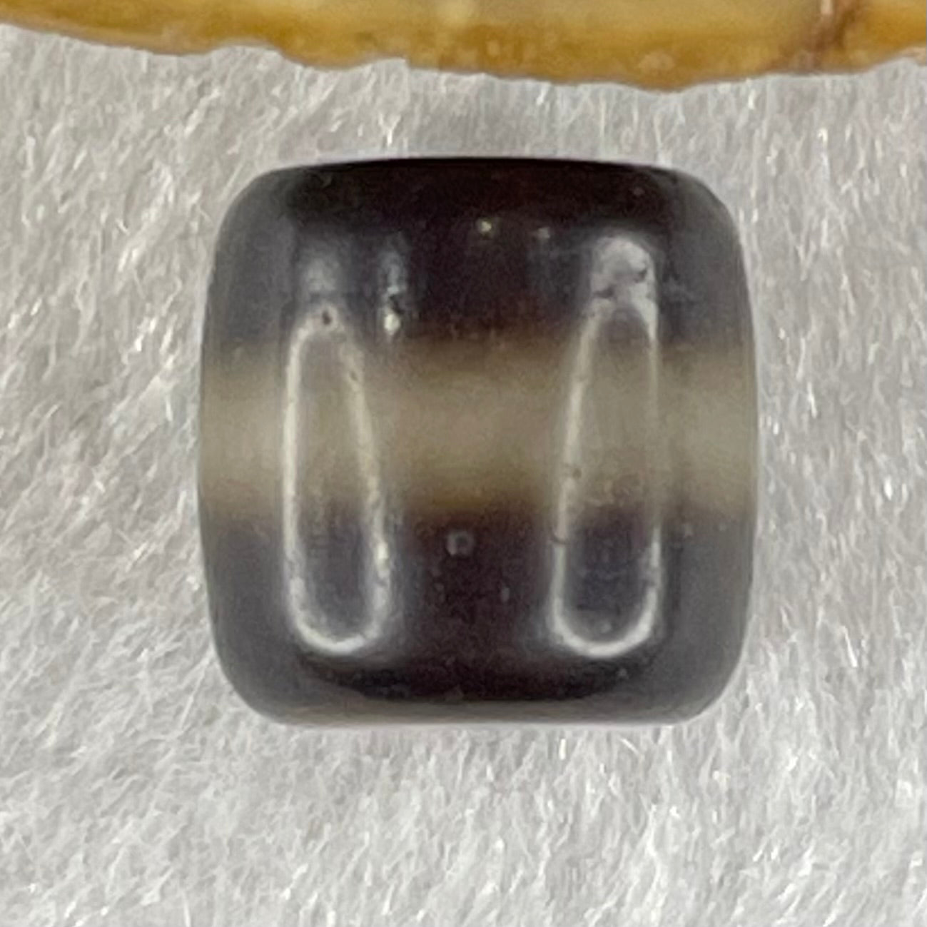 Natural Powerful Tibetan Old Oily Agate 1 Lines Dzi Bead Heavenly Master (Tian Zhu) 1.91g 10.2 by 10.3mm - Huangs Jadeite and Jewelry Pte Ltd