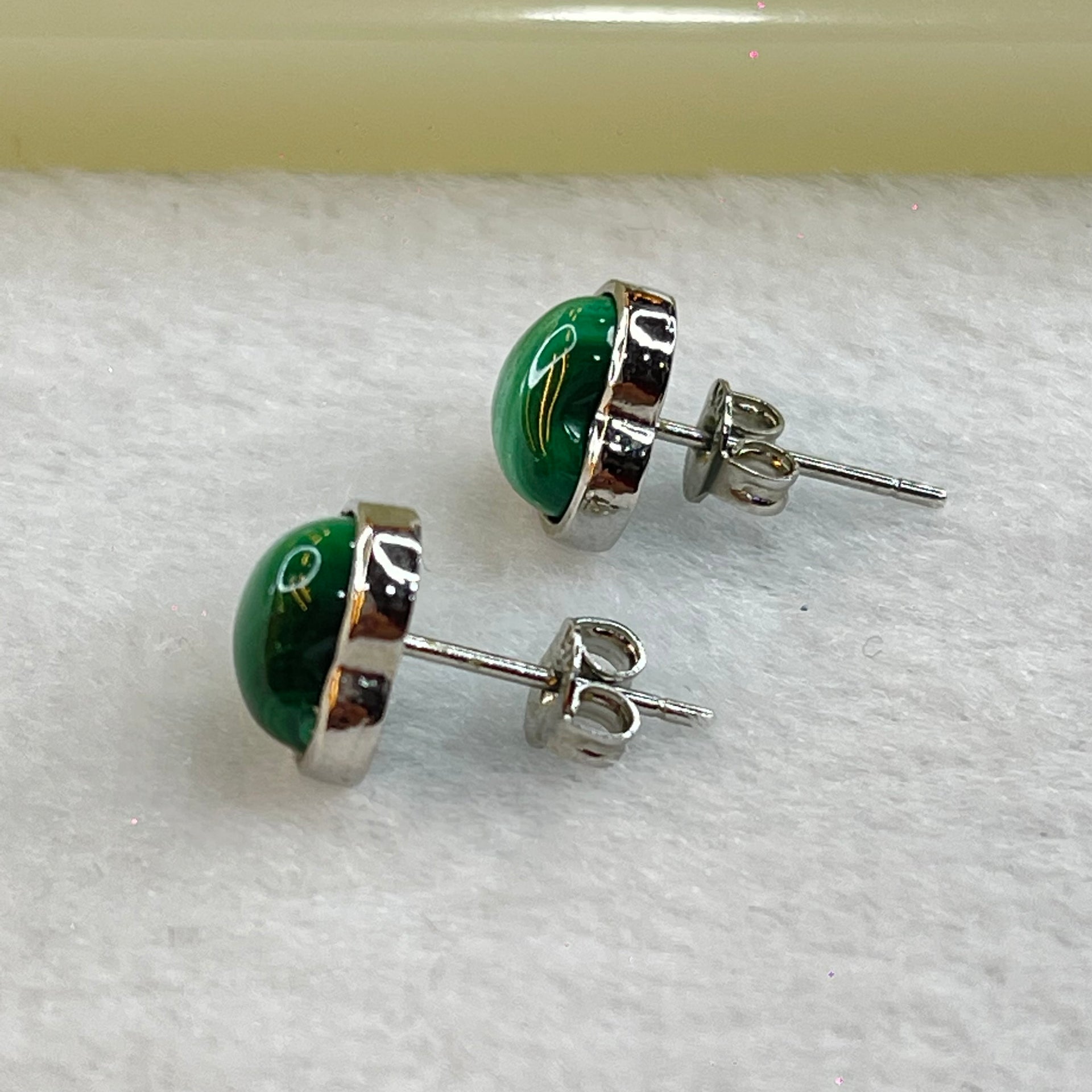 Natural Green Malachite in S925 Sliver Earrings Pair 2.45g 8.0 by 7.4 by 4.0mm - Huangs Jadeite and Jewelry Pte Ltd