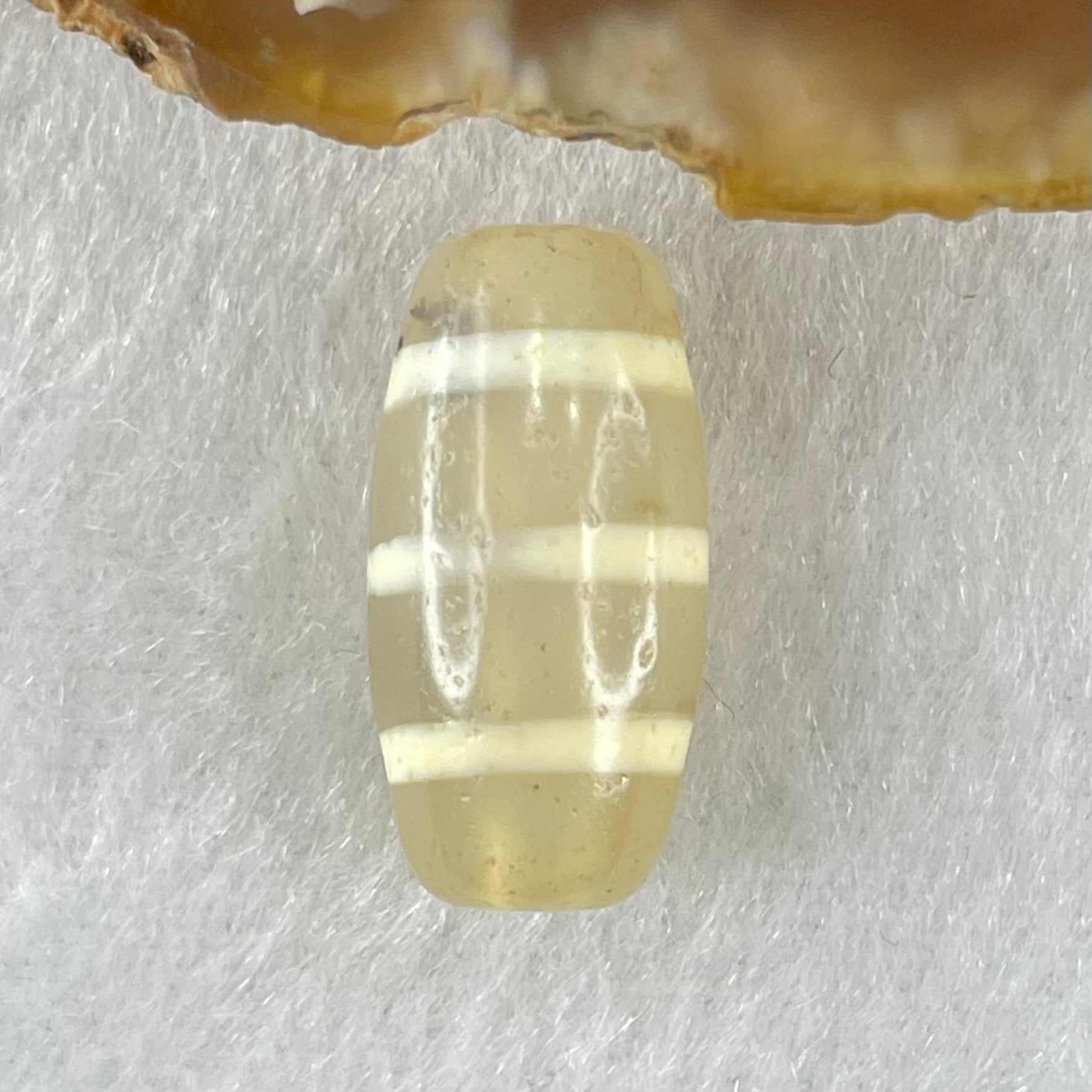 Natural Powerful Tibetan Old Oily Agate 3-Lines Dzi Bead Heavenly Master (Tian Zhu) 三行天诛 3.00g 20.1 by 10.1mm - Huangs Jadeite and Jewelry Pte Ltd