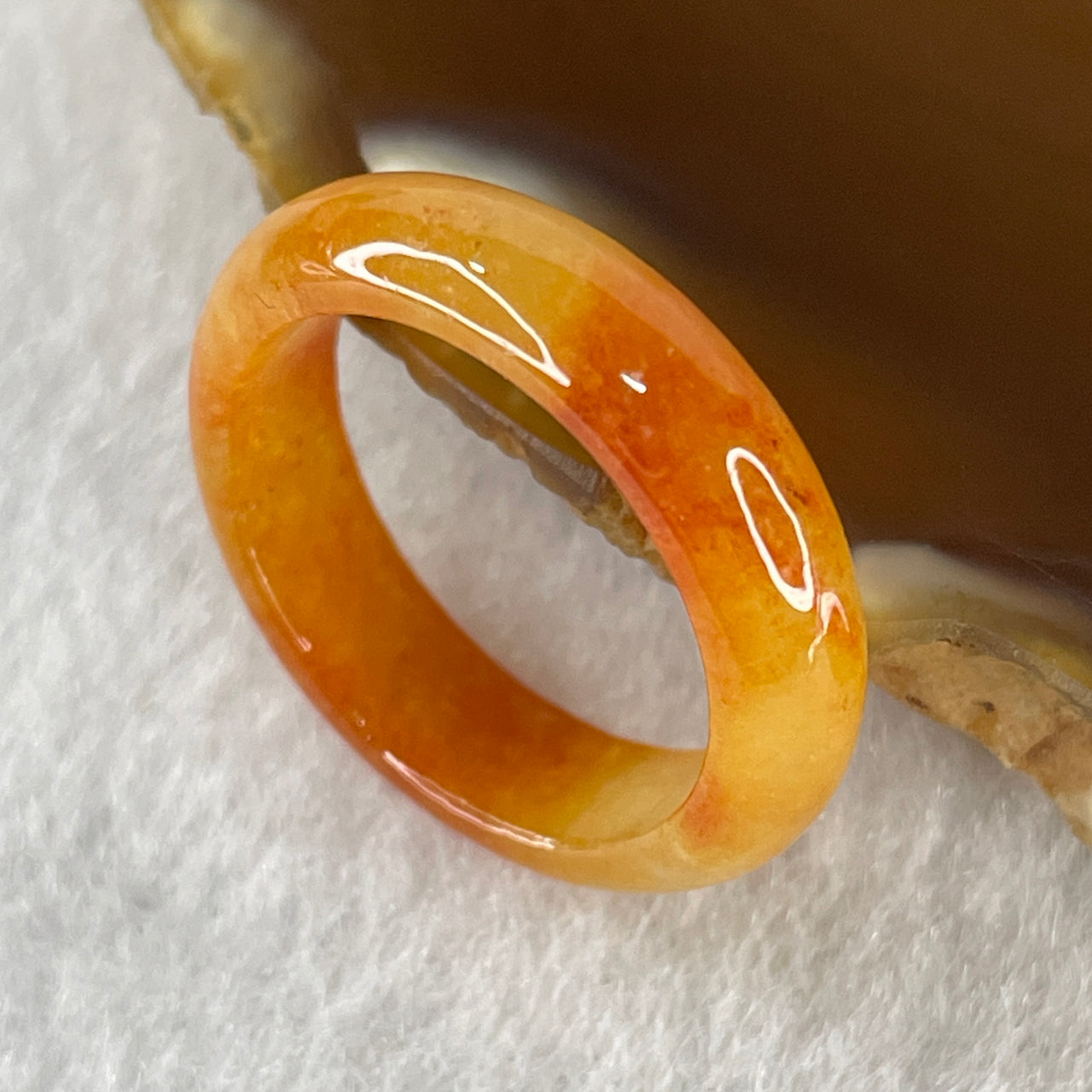 Certified Type A Red Jadeite Rings 2.60g 5.3 by 2.9mm US 6.7 HK14.9 (Very Very Slight Internal Line) ( Burned)