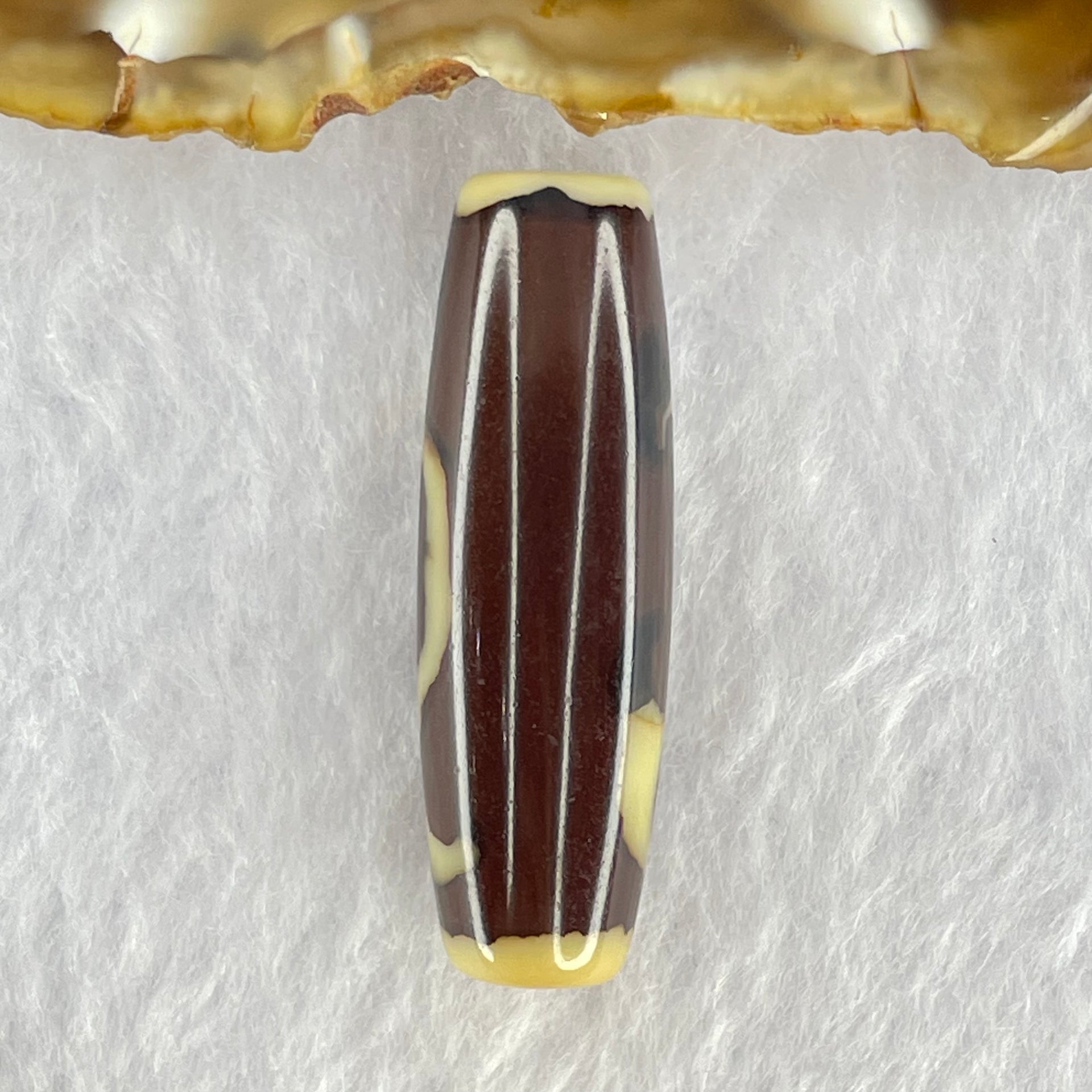 Natural Powerful Tibetan Old Oily Agate Ruyi Dzi Bead Heavenly Master (Tian Zhu) 如意天珠 8.47g 37.7 by 12.0mm - Huangs Jadeite and Jewelry Pte Ltd