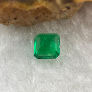 Natural Colombia Green Emerald (Beryl) Cut-Cornered Rectangular step cut 0.59ct 5.3 by 5.1 by 3.2mm - Huangs Jadeite and Jewelry Pte Ltd