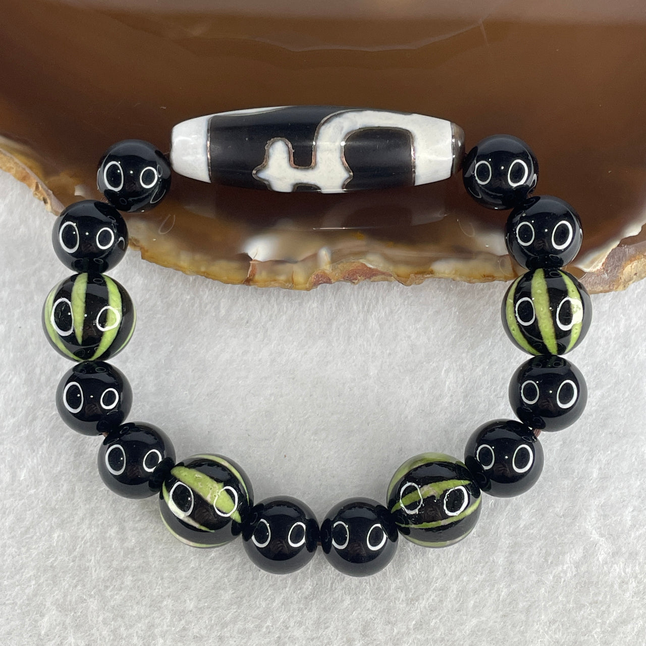 Natural Black Agate Beads with Nectar Vessel Dzi Bead Bracelet 29.97g 14cm 40.0 by 11.6mm Vessel - 10.1mm 10 Beads - Huangs Jadeite and Jewelry Pte Ltd