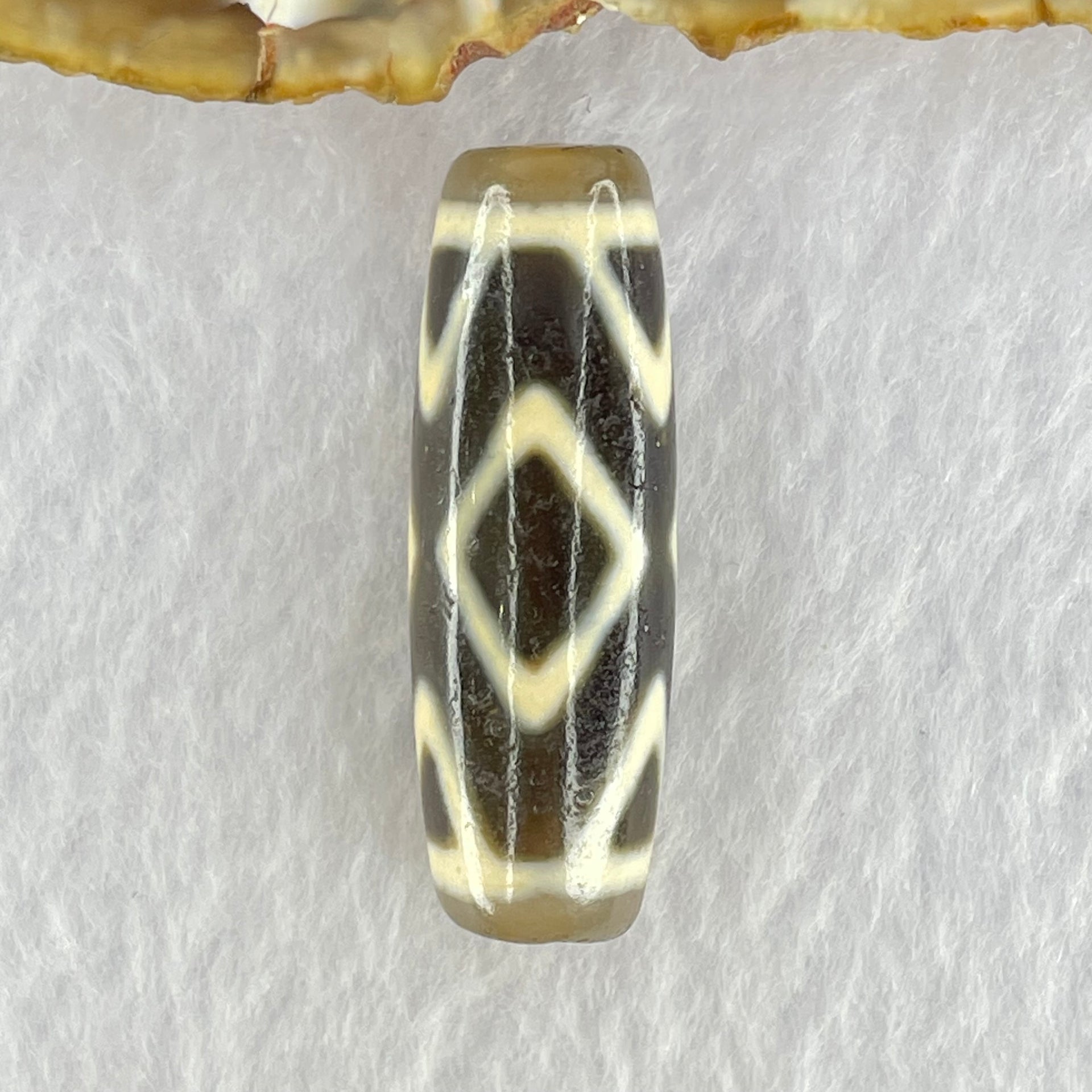 Natural Powerful Tibetan Old Oily Agate 3-Eye Vajra Dzi Bead Heavenly Master (Tian Zhu) 三眼天珠 10.26g 37.8 by 13.2mm - Huangs Jadeite and Jewelry Pte Ltd