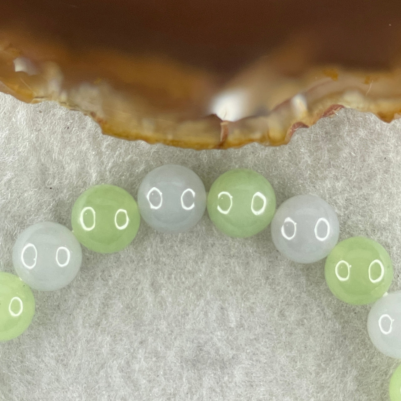 Type A Green and Lavender Jadeite Beads Bracelet 27.26g 16.5cm 9.0mm 22 Beads - Huangs Jadeite and Jewelry Pte Ltd