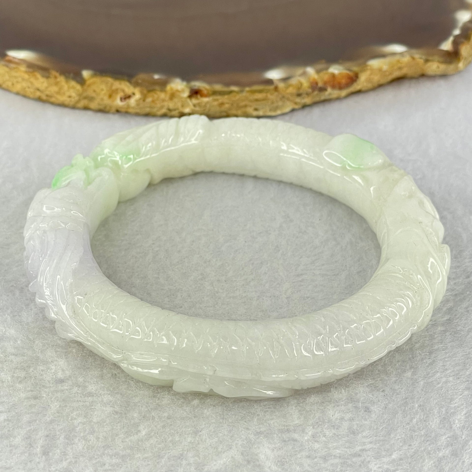 Type A Faint Green Lavender Jadeite Carved Ruyi Bangle Internal Diameter 56.0mm 86.81g 18.0 by 9.5mm (Internal Lines) - Huangs Jadeite and Jewelry Pte Ltd