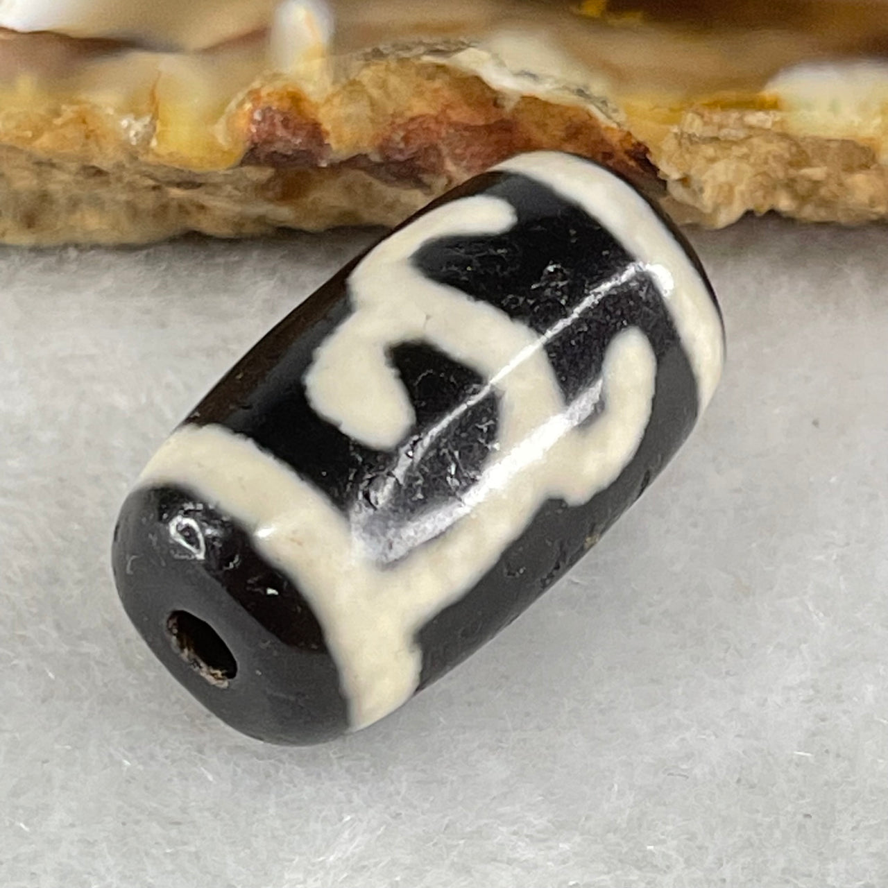 Natural Powerful Tibetan Old Oily Black White Agate Green Tara Dzi Bead Heavenly Master (Tian Zhu) 绿度母天珠 3.94g 19.6 by 11.1mm - Huangs Jadeite and Jewelry Pte Ltd