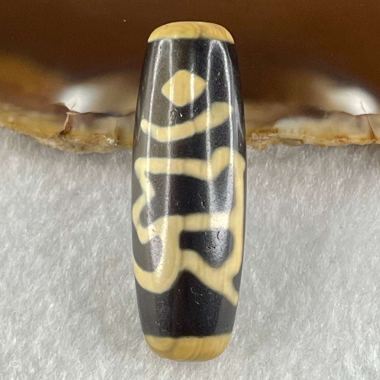 Natural Powerful Tibetan Old Oily Agate Ancient Samantabhadra Bodhisattva Guan Yin Dzi Bead Heavenly Master (Tian Zhu) 普贤菩萨天珠 10.08g 38.0 by 13.0mm - Huangs Jadeite and Jewelry Pte Ltd