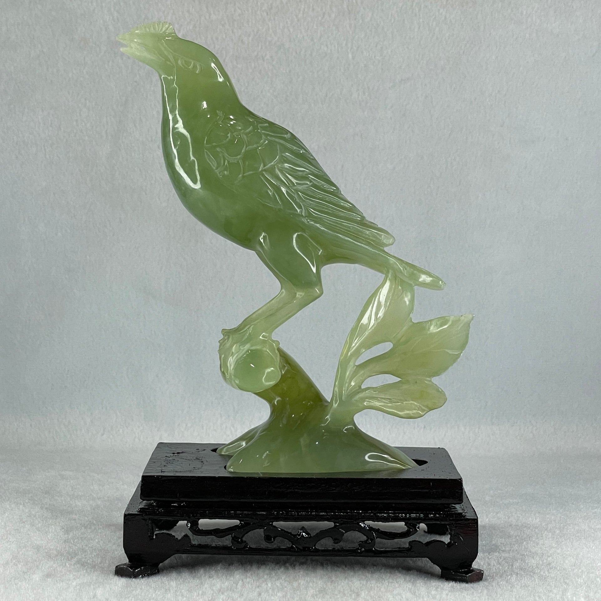 Natural Green Serpentine Javan Mynah Birds on Tree with Wooden Stand Display 418.9g 120.0 by 176.0 by 75.0mm - Huangs Jadeite and Jewelry Pte Ltd
