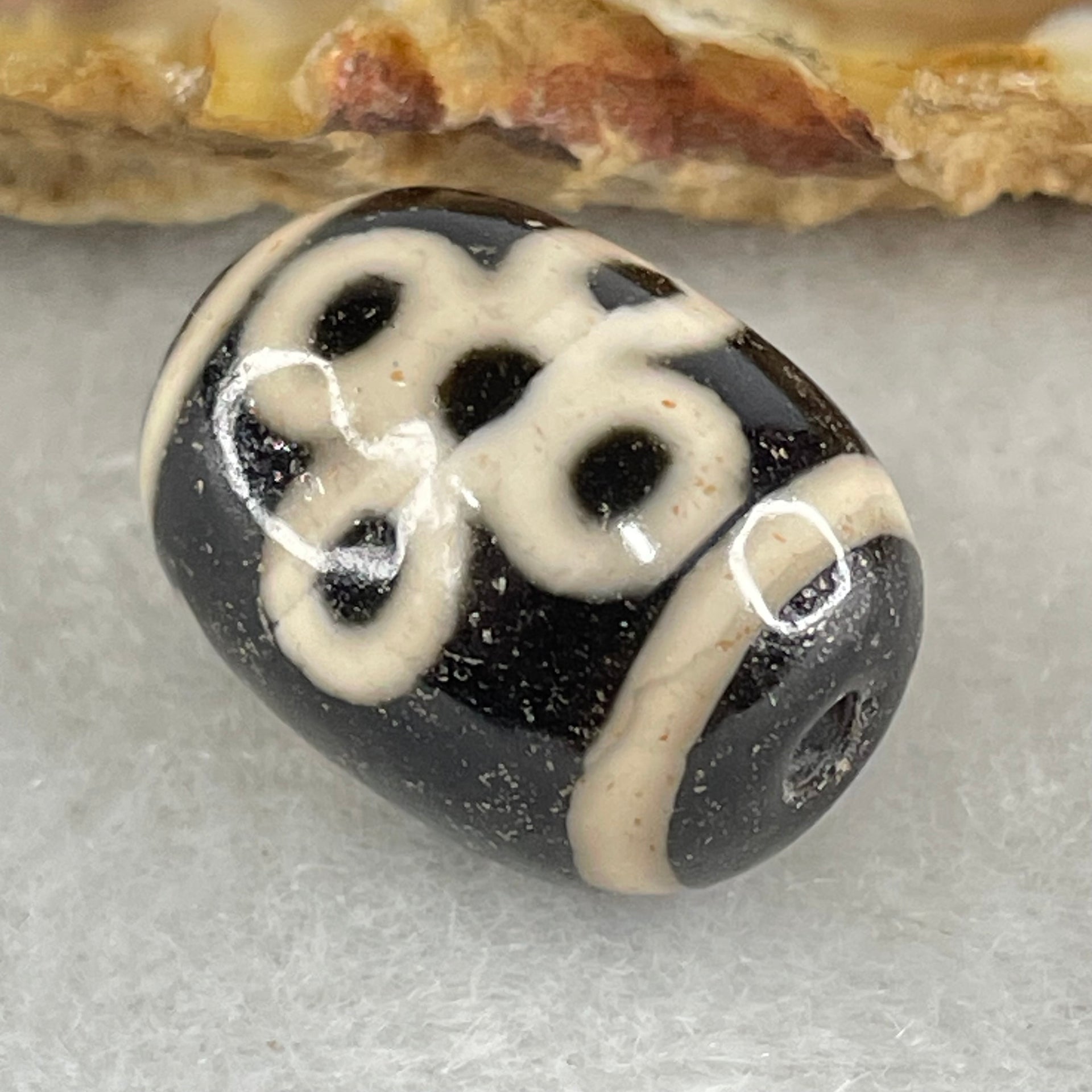 Natural Powerful Tibetan Old Oily Agate 5 Eyes Lightning Dzi Bead Heavenly Master (Tian Zhu) 五眼闪电天珠 4.50g 17.4 by 13.1mm - Huangs Jadeite and Jewelry Pte Ltd