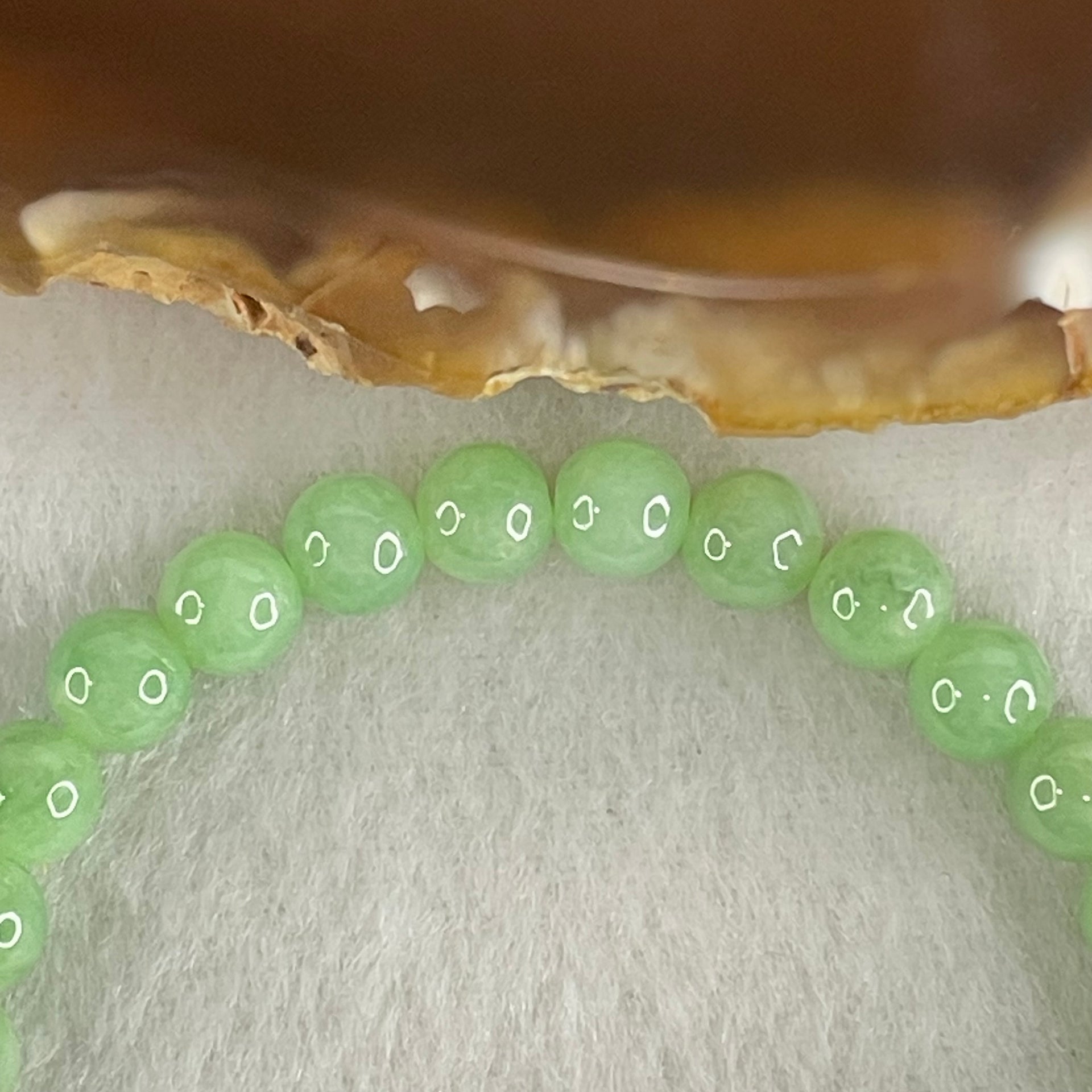 Type A Intense Bright Apple Green Jadeite Beads Bracelet 11.50g 15cm 6.1mm 30 Beads - Huangs Jadeite and Jewelry Pte Ltd