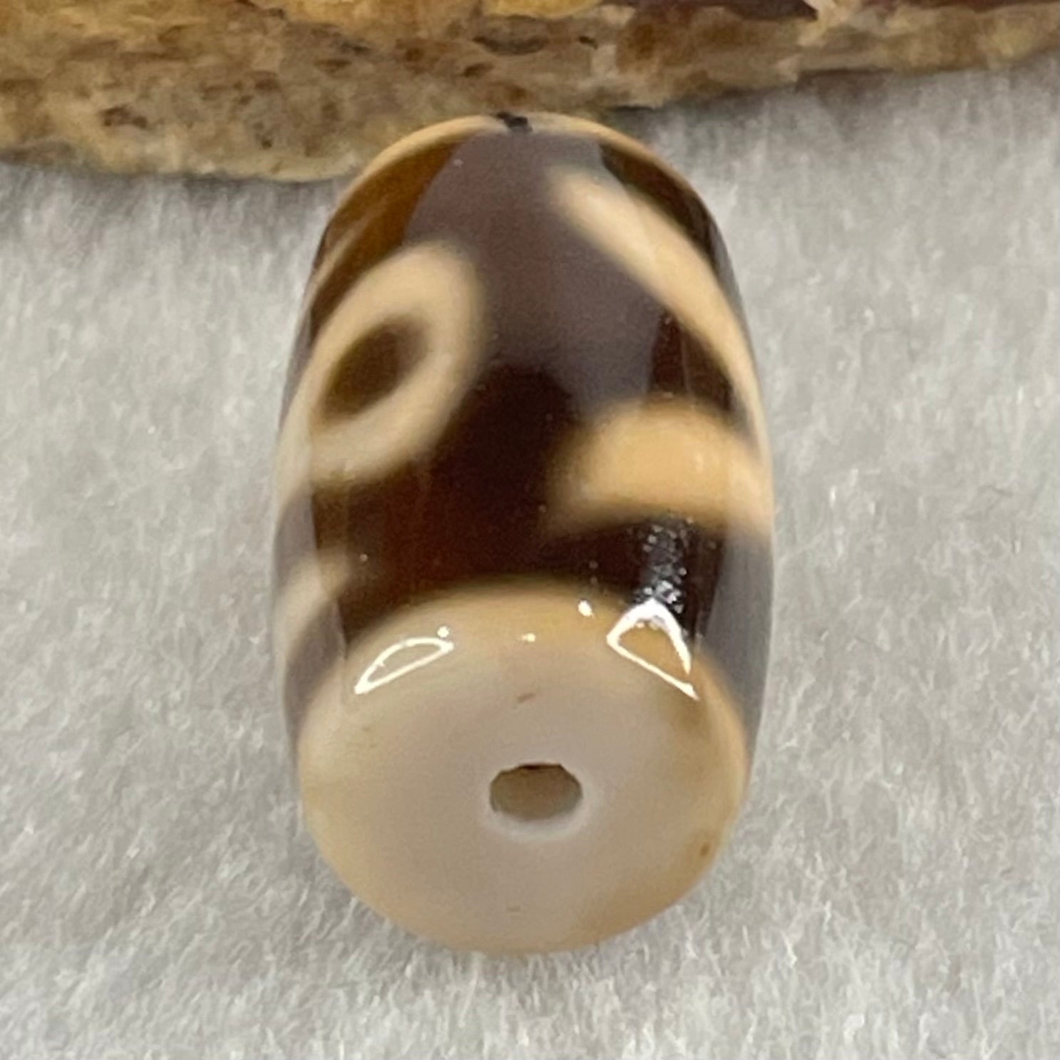 Natural Powerful Tibetan Old Oily Agate Patina Guiren Tairen Human Dzi Bead Totem Amulet Heavenly Master (Tian Zhu) 贵人天诛 4.77g 19.7 by 11.8mm - Huangs Jadeite and Jewelry Pte Ltd