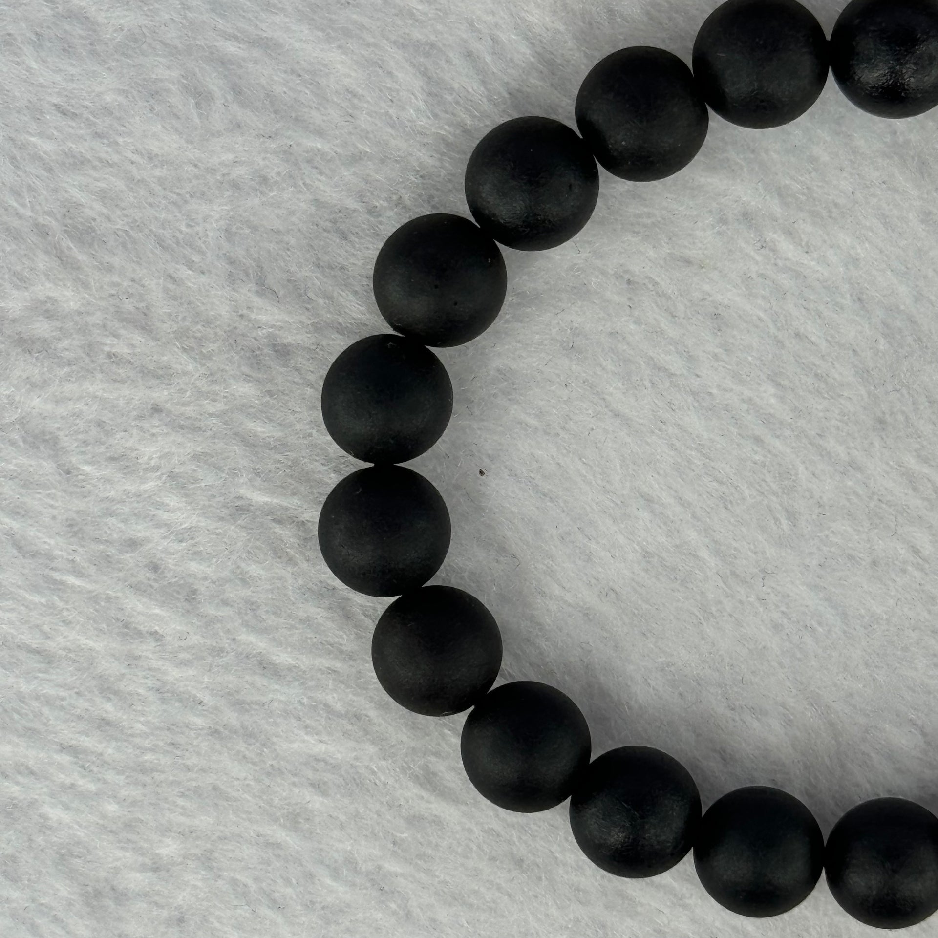 Natural Dark Matt Black Amber Beads Bracelet 天然大黑天翁琥珀手链 6.31g 14.5cm 8.2mm 22 Beads - Huangs Jadeite and Jewelry Pte Ltd
