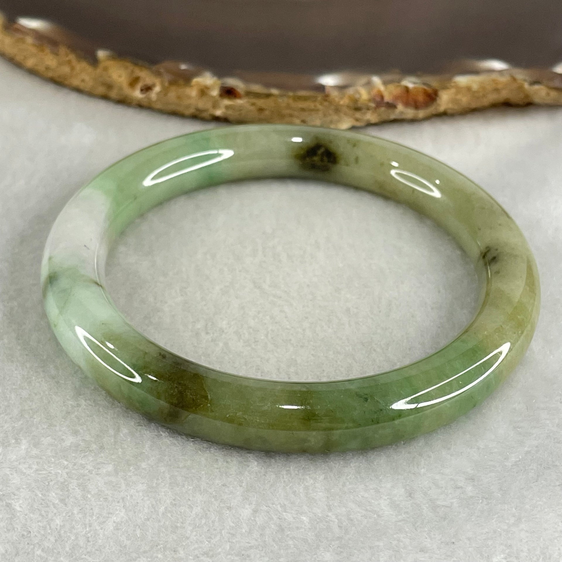 Type A Light Green with Green piao Hua Floral Jadeite Bangle 49.37g Inner Diameter 57.7mm 19.6 by 9.8mm (Very Slight Internal Lines) - Huangs Jadeite and Jewelry Pte Ltd