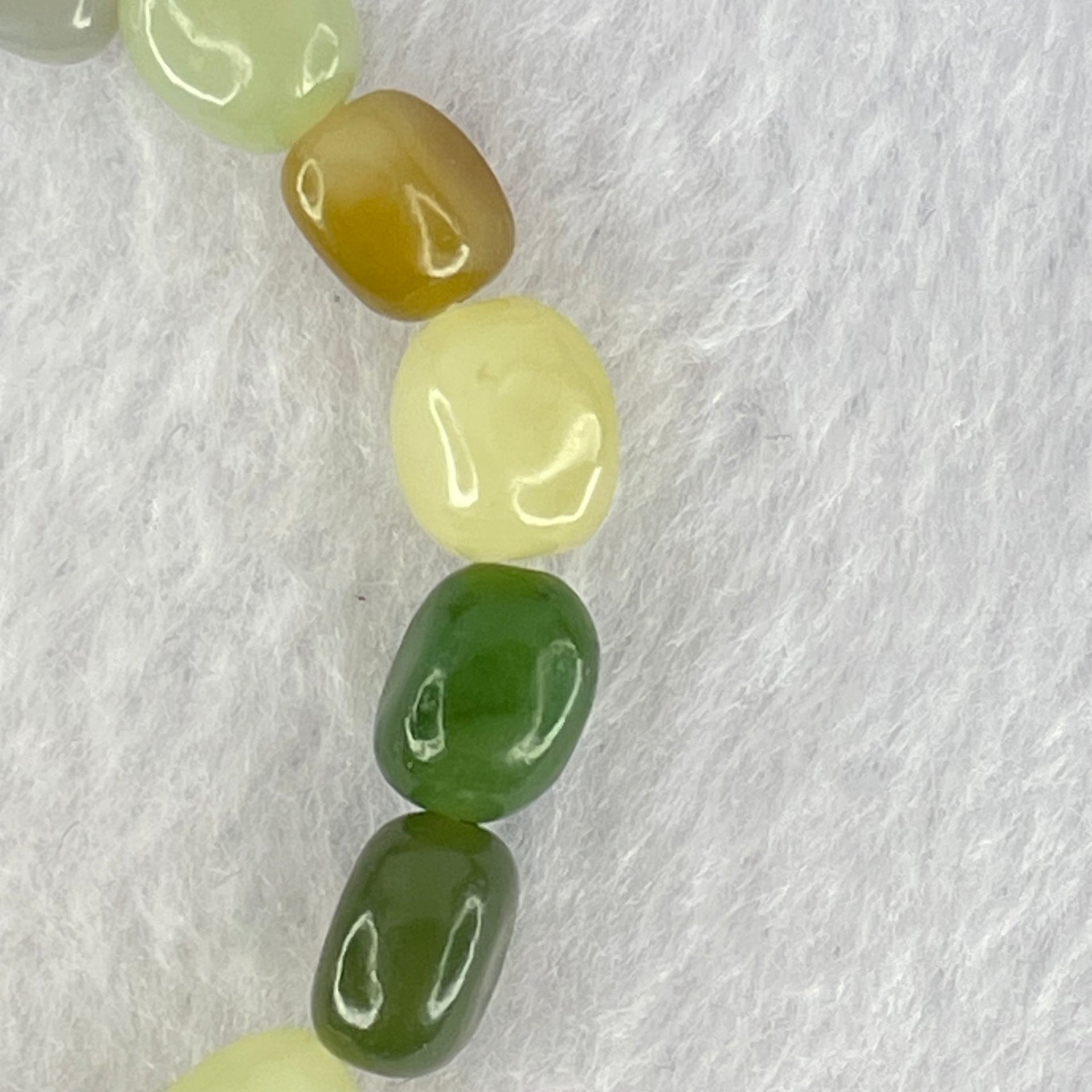 Natural Muti Color Serpentine Beads Bracelet 17.24g 14cm 8.5mm 18 Beads - Huangs Jadeite and Jewelry Pte Ltd
