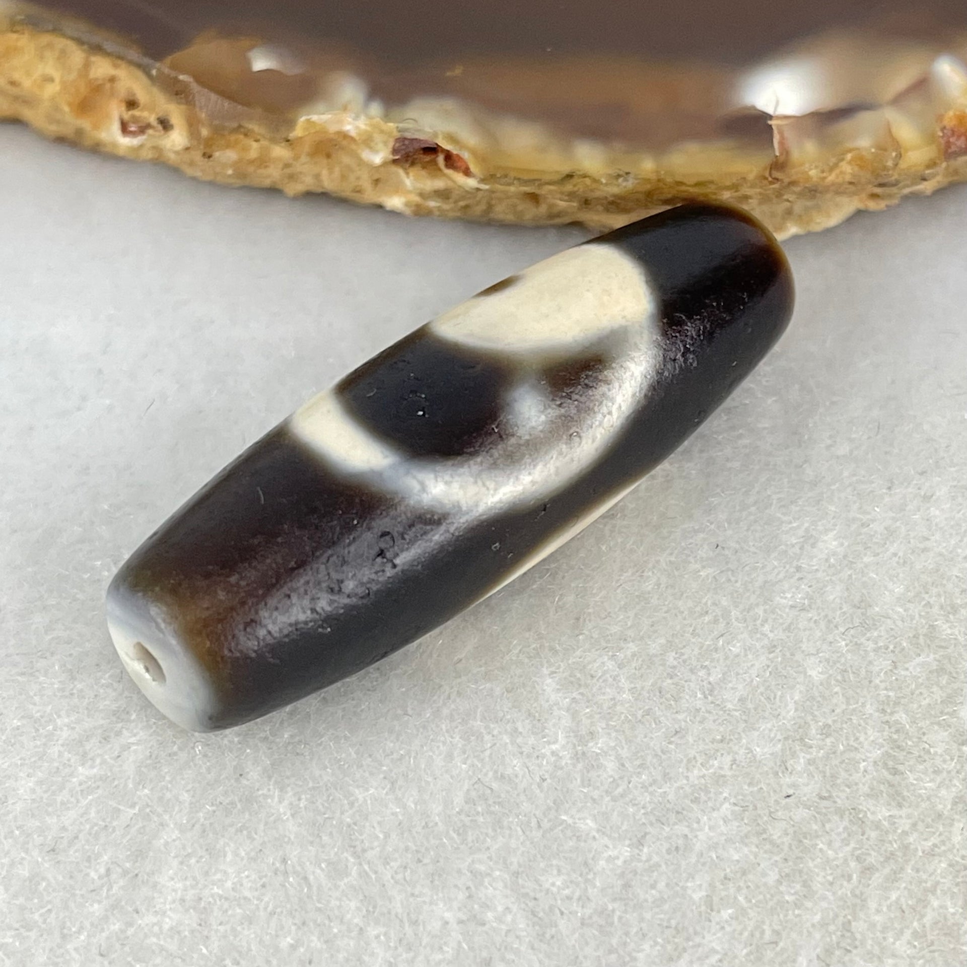 Natural Powerful Tibetan Old Oily Agate Yin Yang Bead Heavenly Master (Tian Zhu) 9.14g 38.1 by 12.3mm - Huangs Jadeite and Jewelry Pte Ltd