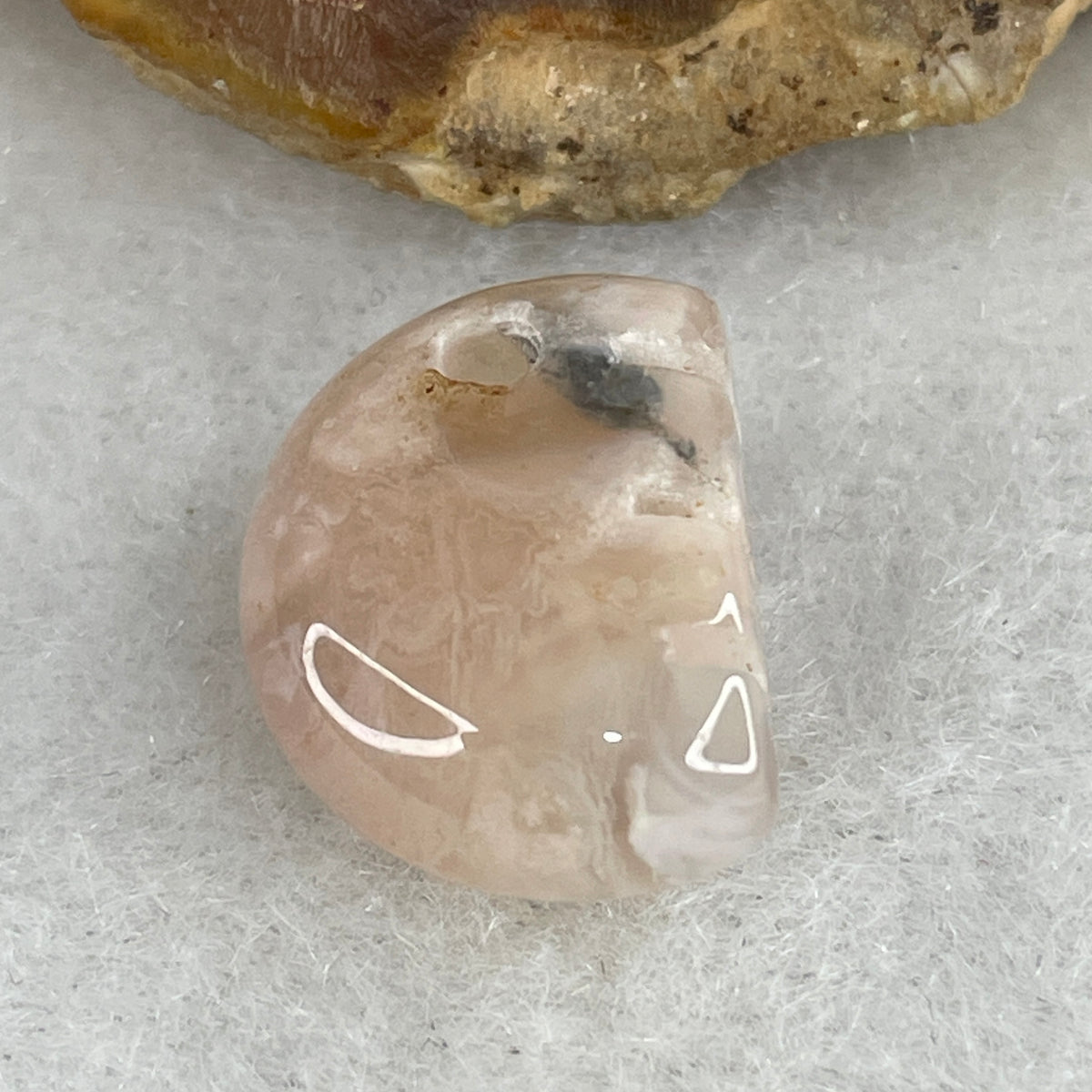 Natural Pinkish Flower Agate Comb Charm Pendant | Carved Cherry Blossom Quartz Smooth Endeavors Talisman (2.08g | 15.4 x 11.6 x 7.6mm)