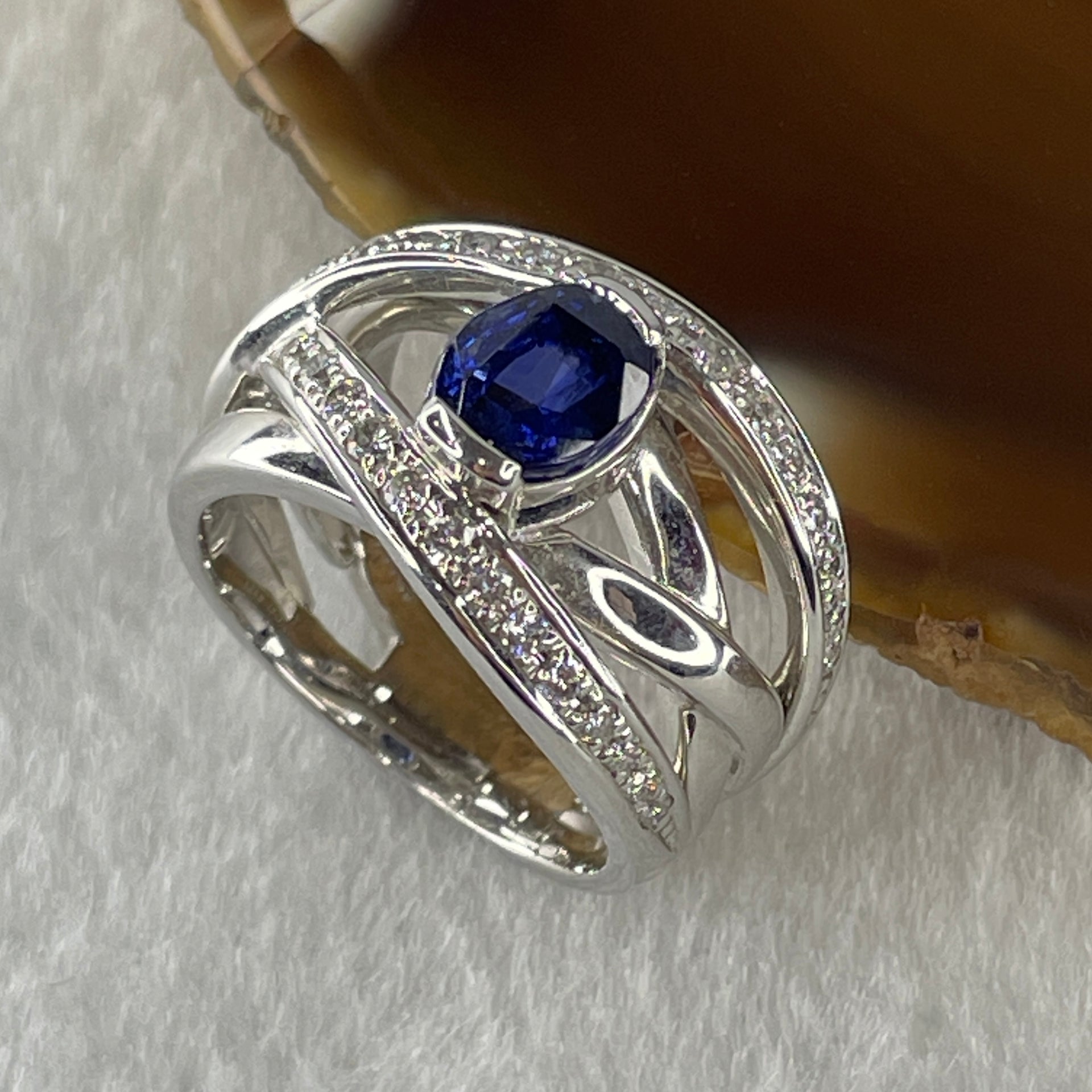 Natural Oval Blue Sapphire with Round Brilliant Cut Shape Diamonds in PT900 Platinum 15.38g Ring S2.386 with Melees D0.47 ct Total 19.93g US6.75 HK15 - Huangs Jadeite and Jewelry Pte Ltd
