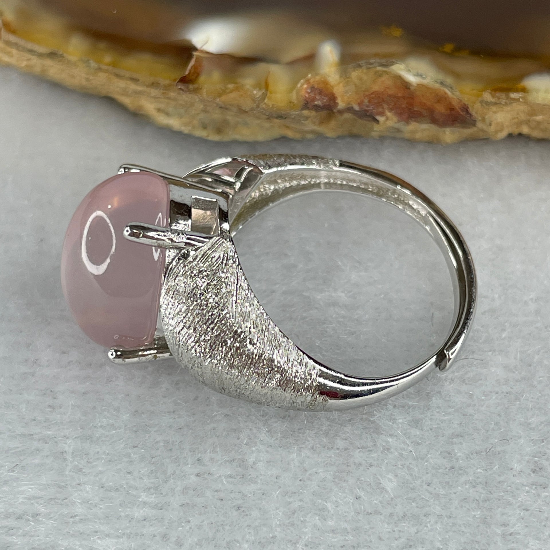 Good Grade Natural Rose Quartz Ring in S925 Sliver 5.36g 13.2 by 10.0 by 7.5mm (Adjustable Size) - Huangs Jadeite and Jewelry Pte Ltd