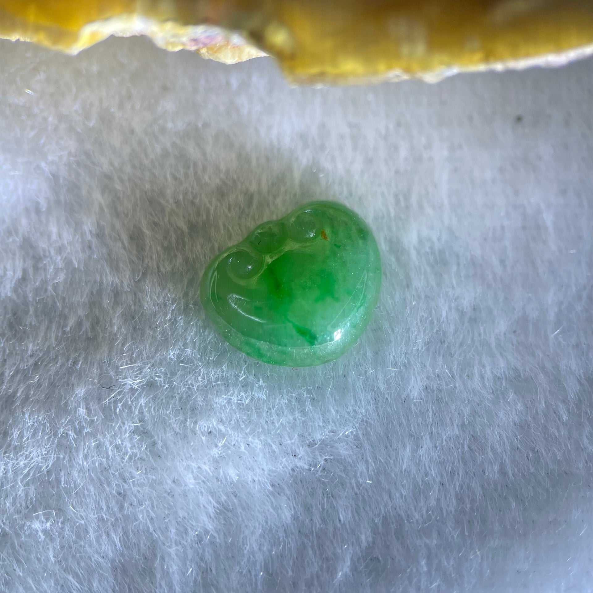 Type A Old Mine Full Green Jadeite Ruyi Charm Stone For Setting 0.41g 9.6 by 8.0 by 2.3mm - Huangs Jadeite and Jewelry Pte Ltd