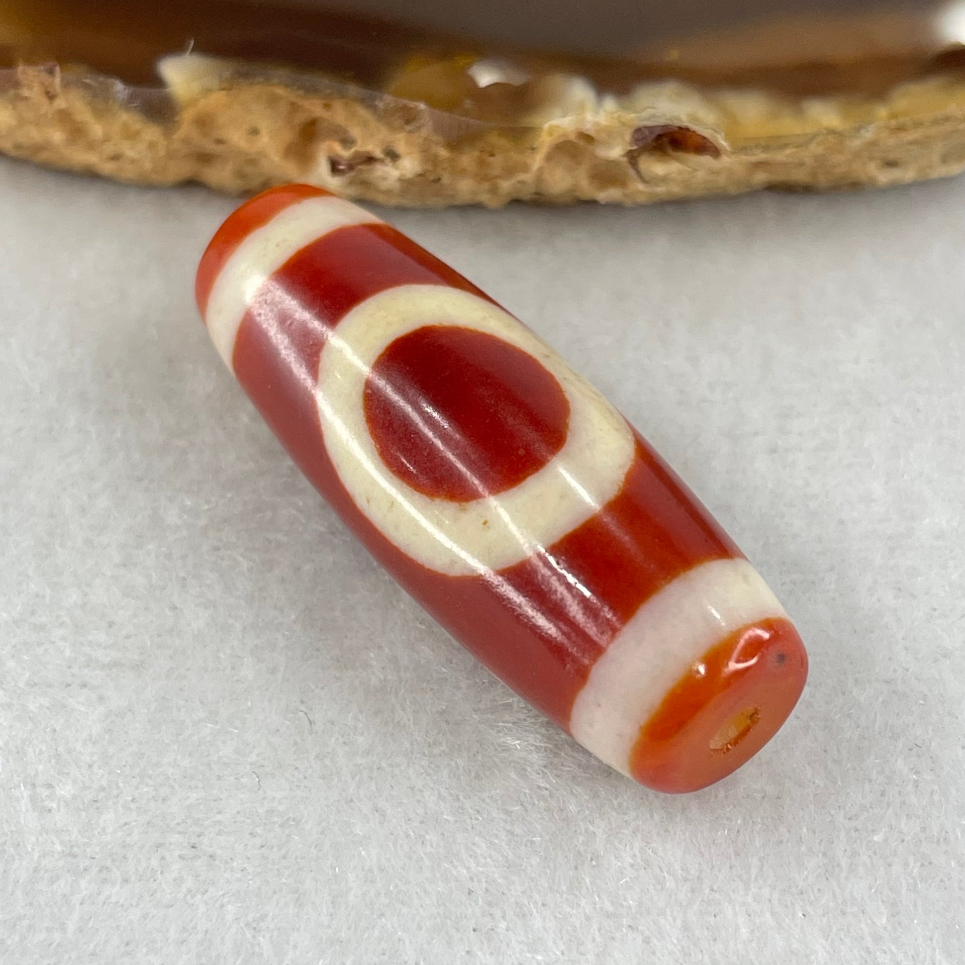 Natural Powerful Tibetan Old Oily Red White Agate One Eye Earth Element Dzi Bead Heavenly Master (Tian Zhu) 一眼土元素天珠 15.03g 37.7 by 13.4mm - Huangs Jadeite and Jewelry Pte Ltd