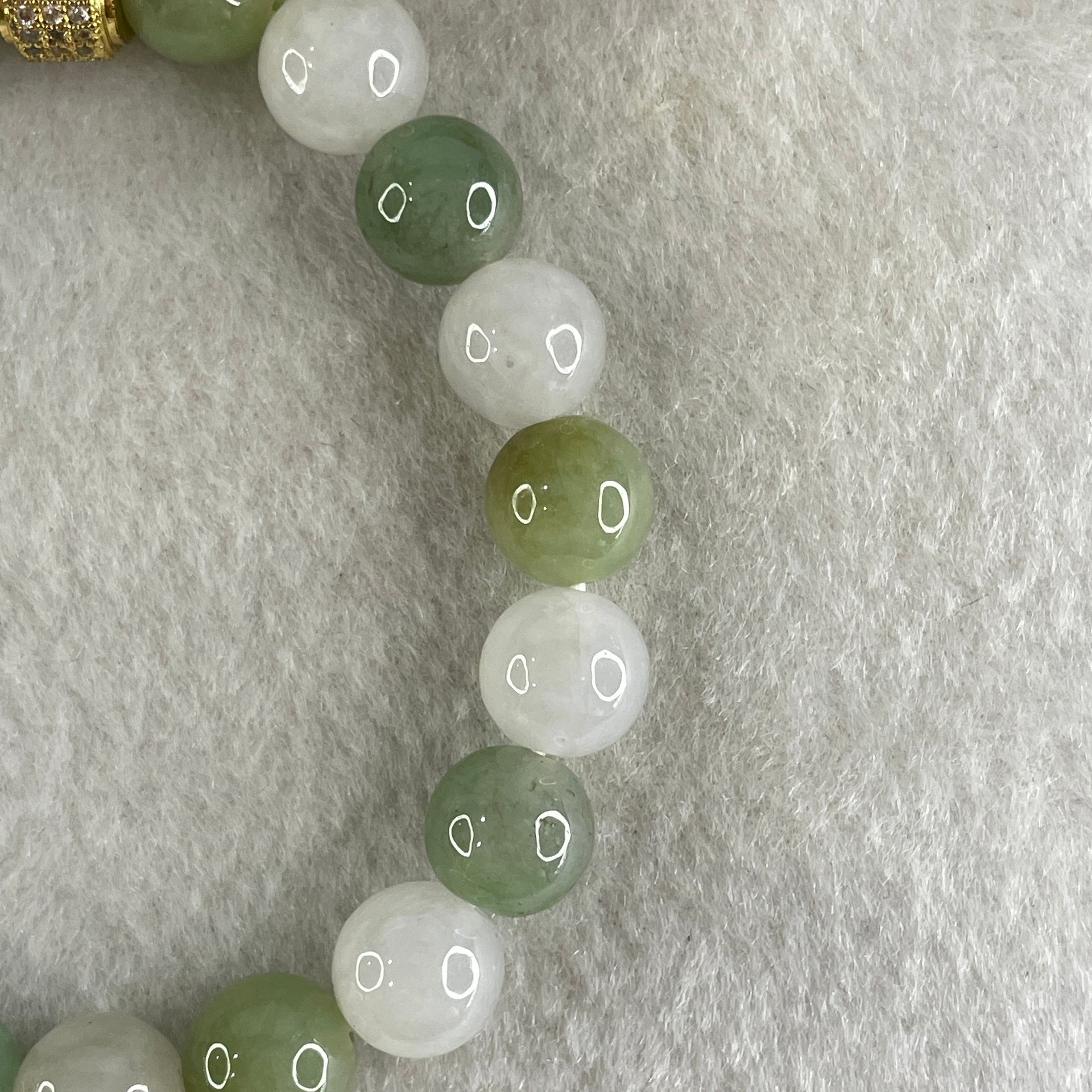 Type A Green with Faint Lavender Jadeite Beads Bracelet 26.02g 15cm 9.0mm 20Beads - Huangs Jadeite and Jewelry Pte Ltd