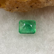 Natural Colombia Vivid Green Emerald (Beryl) Cut-Cornered Rectangular Step cut 0.40ct 4.9 by 4.2 by 2.6mm - Huangs Jadeite and Jewelry Pte Ltd