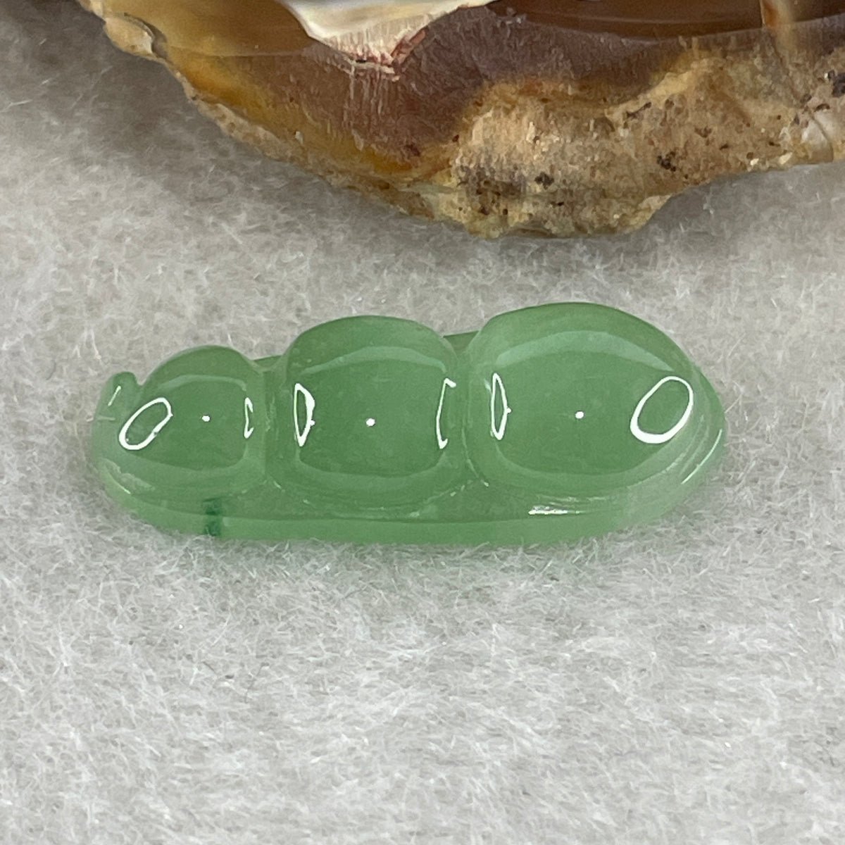 Natural Type A Semi-Icy Green Jadeite Pea Pod Pendant | Prosperity, Growth & Generations Talisman (1.36g | 20.5 x 8.0 x 4.3mm) - Huangs Jadeite and Jewelry Pte Ltd
