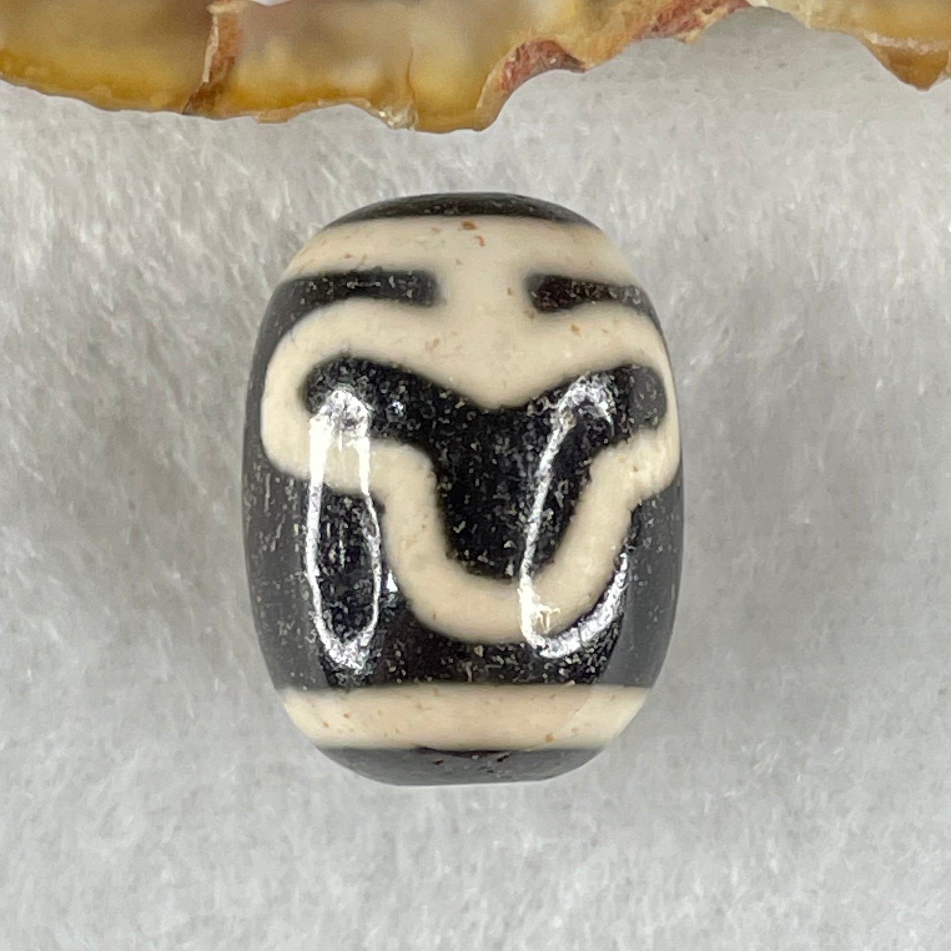 Natural Powerful Tibetan Old Oily Agate Double Bodhi Tree Dzi Bead Heavenly Master (Tian Zhu) 菩提树天珠 5.00g 17.9 by 13.5mm - Huangs Jadeite and Jewelry Pte Ltd