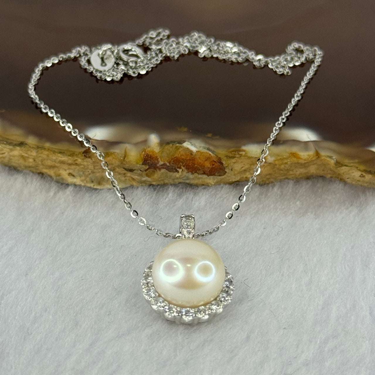 Natural Pearl in S925 Sliver Multi Purpose Pendant Clasp in S925 Silver Necklace 4.52g 10.5mm - Huangs Jadeite and Jewelry Pte Ltd