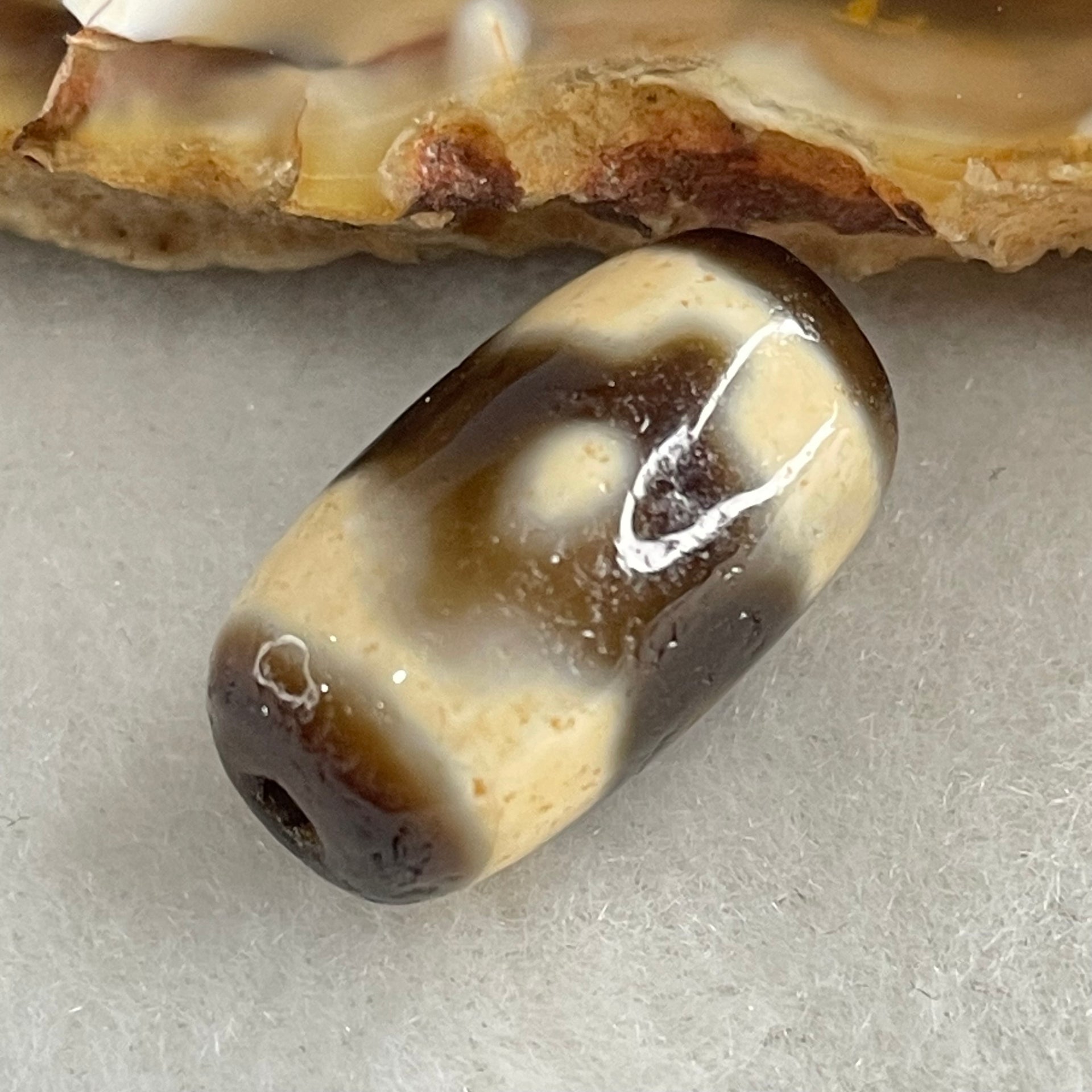 Natural Powerful Tibetan Old Oily Agate 3 Eyes Dzi Bead Heavenly Master (Tian Zhu) 三眼天诛 3.10g 18.5 by 10.1mm - Huangs Jadeite and Jewelry Pte Ltd