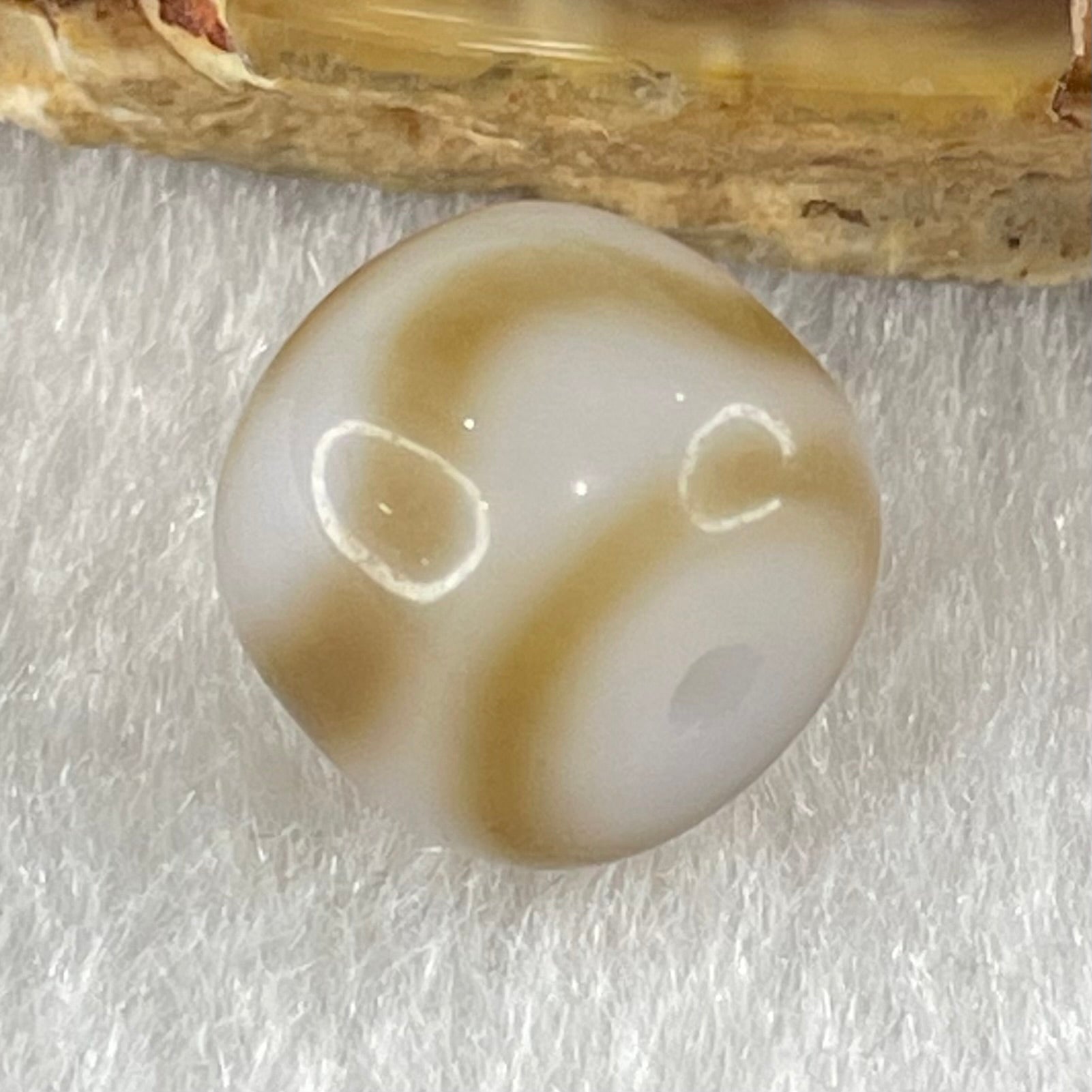 Natural Powerful Tibetan Old Oily Agate Tiger Tooth Daluo Dzi Bead Heavenly Master (Tian Zhu) 2.01g 9.6 by 11.3mm - Huangs Jadeite and Jewelry Pte Ltd