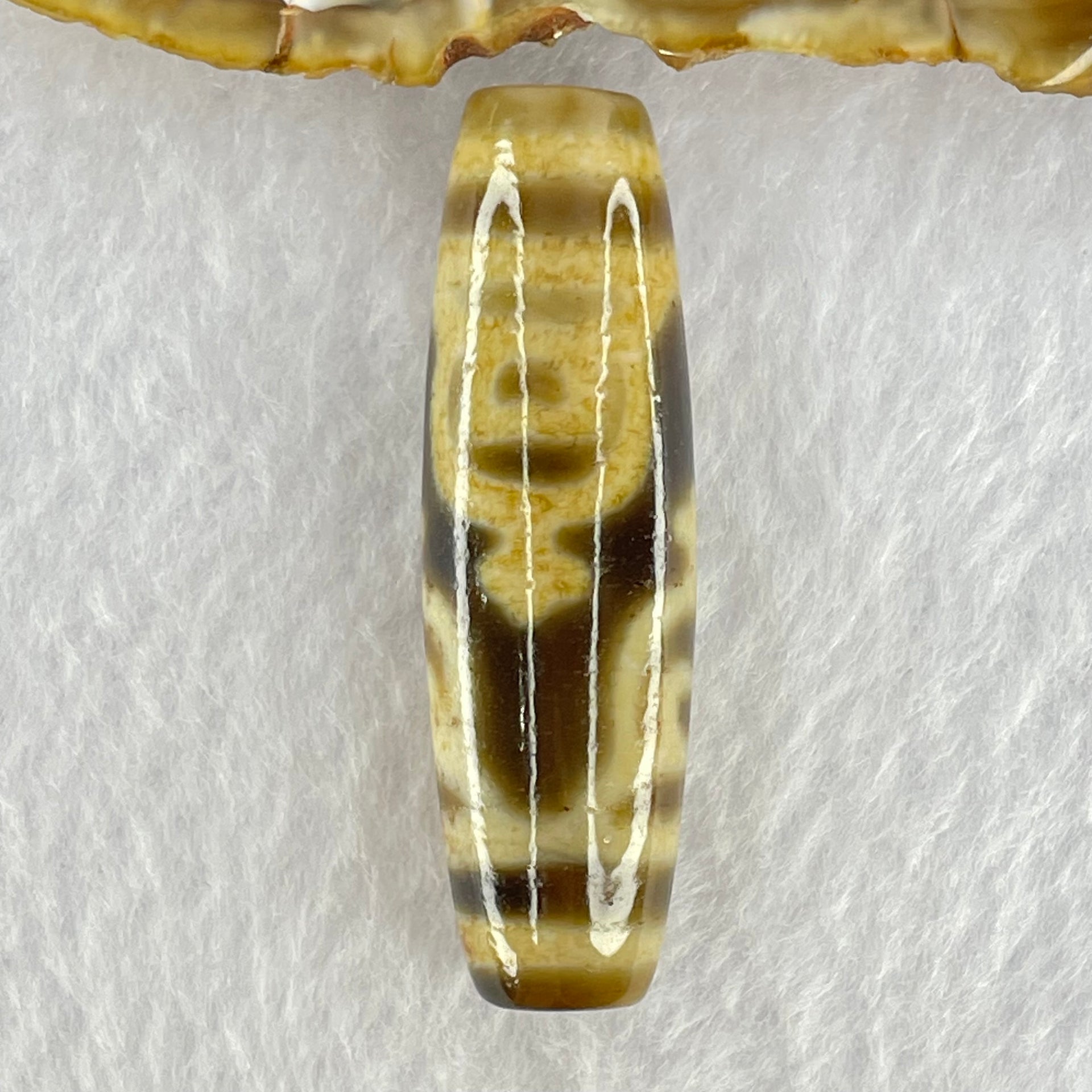 Natural Powerful Tibetan Old Oily Agate 4 Nectar Vessel Dzi Bead Heavenly Master (Tian Zhu) 花蜜容器眼天珠 16.67g 49.0 by 14.8mm - Huangs Jadeite and Jewelry Pte Ltd