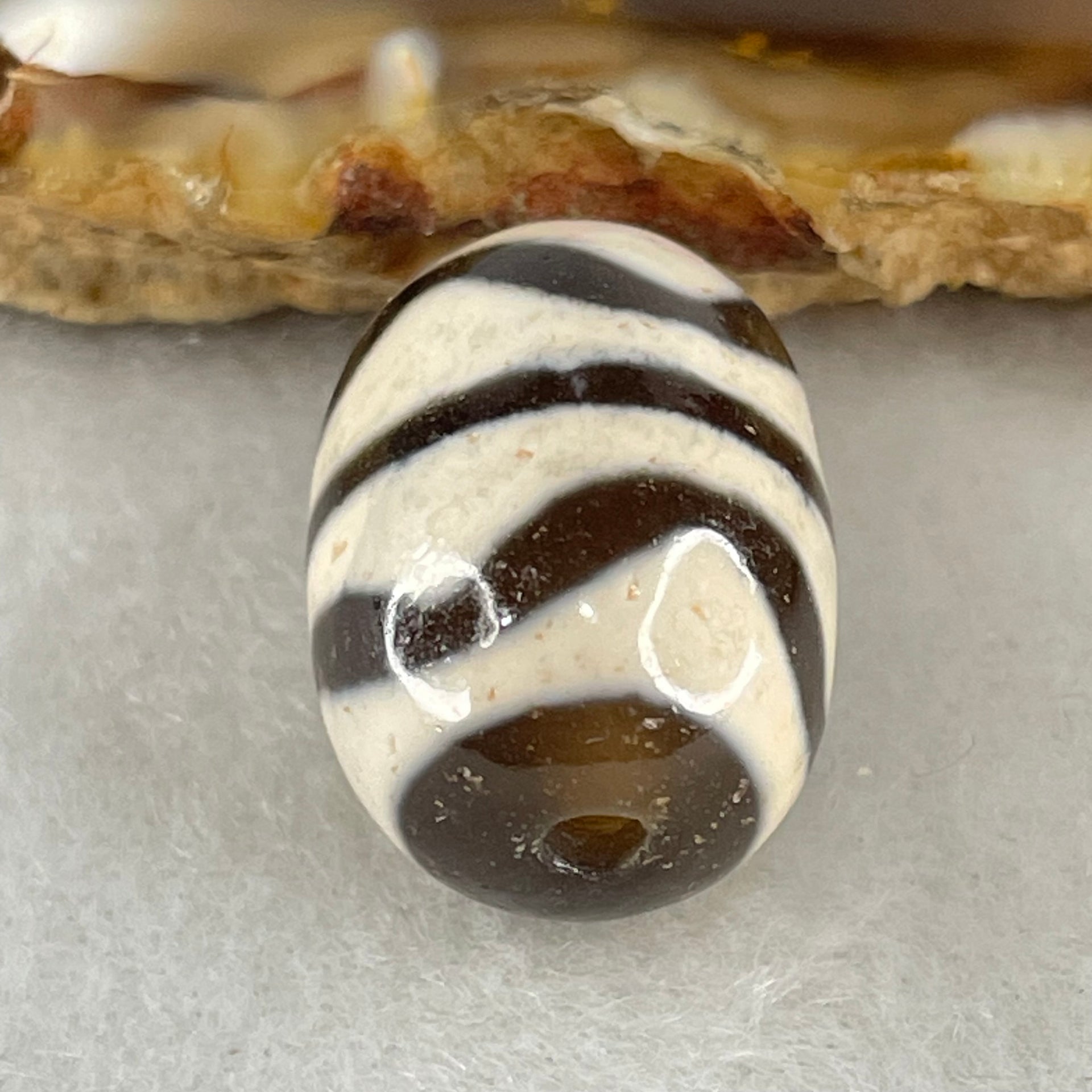 Natural Powerful Tibetan Old Oily Agate Double Tiger Tooth Daluo Dzi Bead Heavenly Master (Tian Zhu) 虎呀天诛 4.72g 17.8 by 13.2mm - Huangs Jadeite and Jewelry Pte Ltd