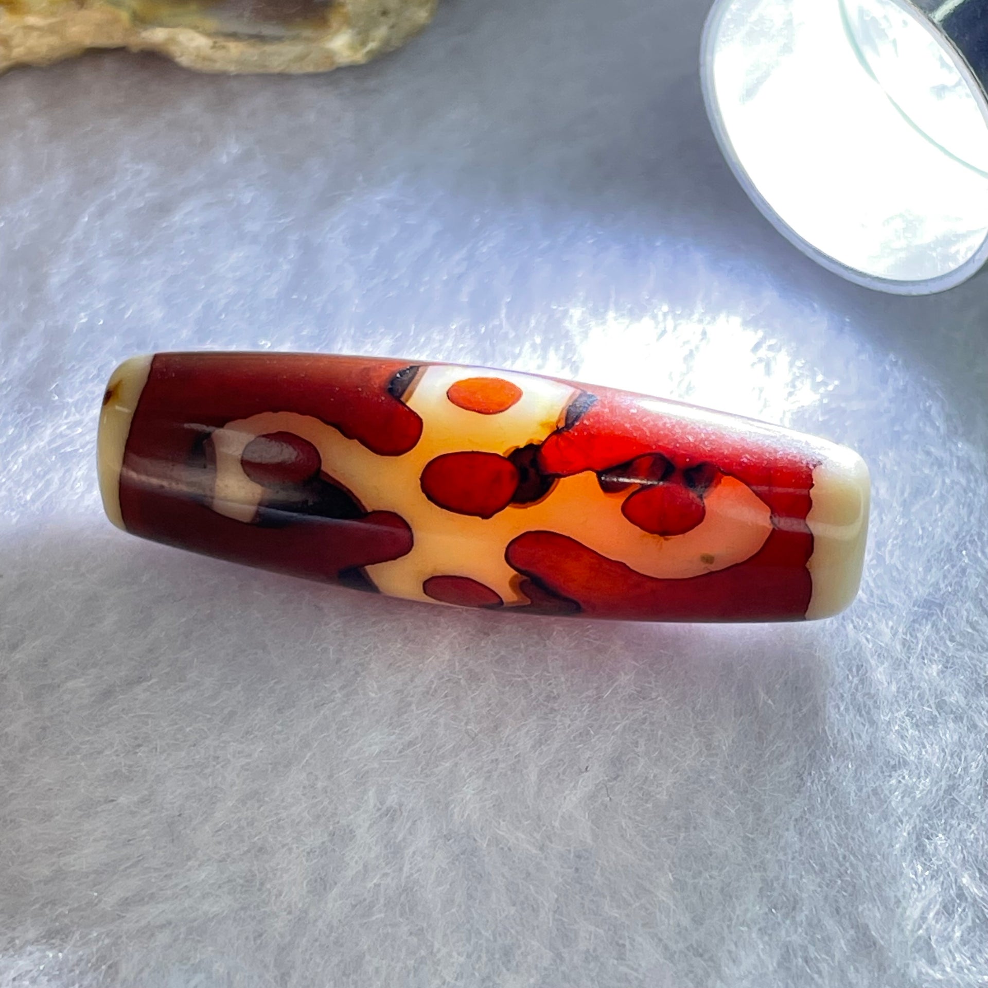 Natural Powerful Tibetan Old Oily Agate 5 Eyes Lightning Dzi Bead Heavenly Master (Tian Zhu) 五眼闪电天珠 8.26g 37.3 by 11.9mm - Huangs Jadeite and Jewelry Pte Ltd