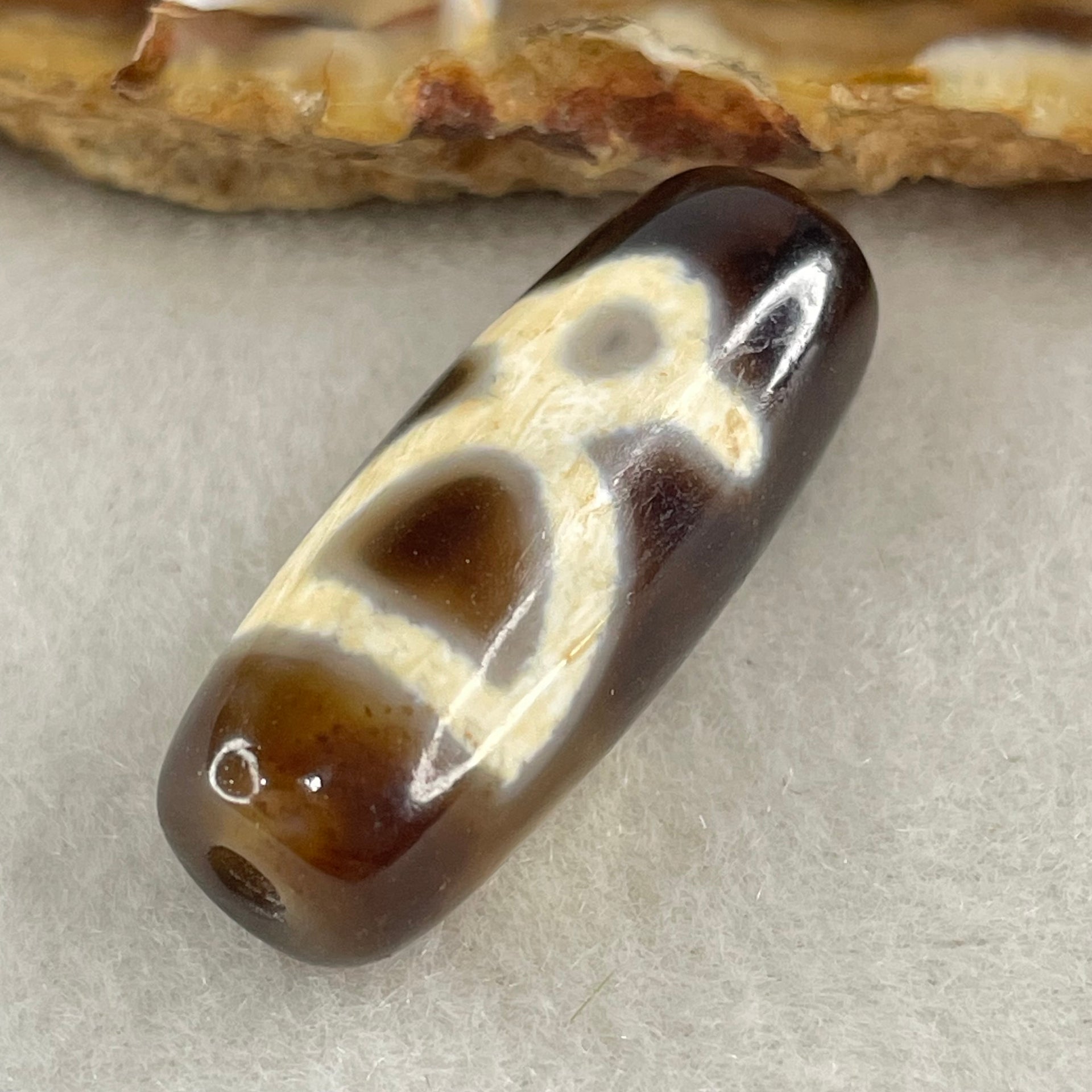 Natural Powerful Tibetan Old Oily Agate Double Cai Shen Dzi Bead Heavenly Master (Tian Zhu) 双财神长天珠 5.72g 28.7 by 11.1mm - Huangs Jadeite and Jewelry Pte Ltd