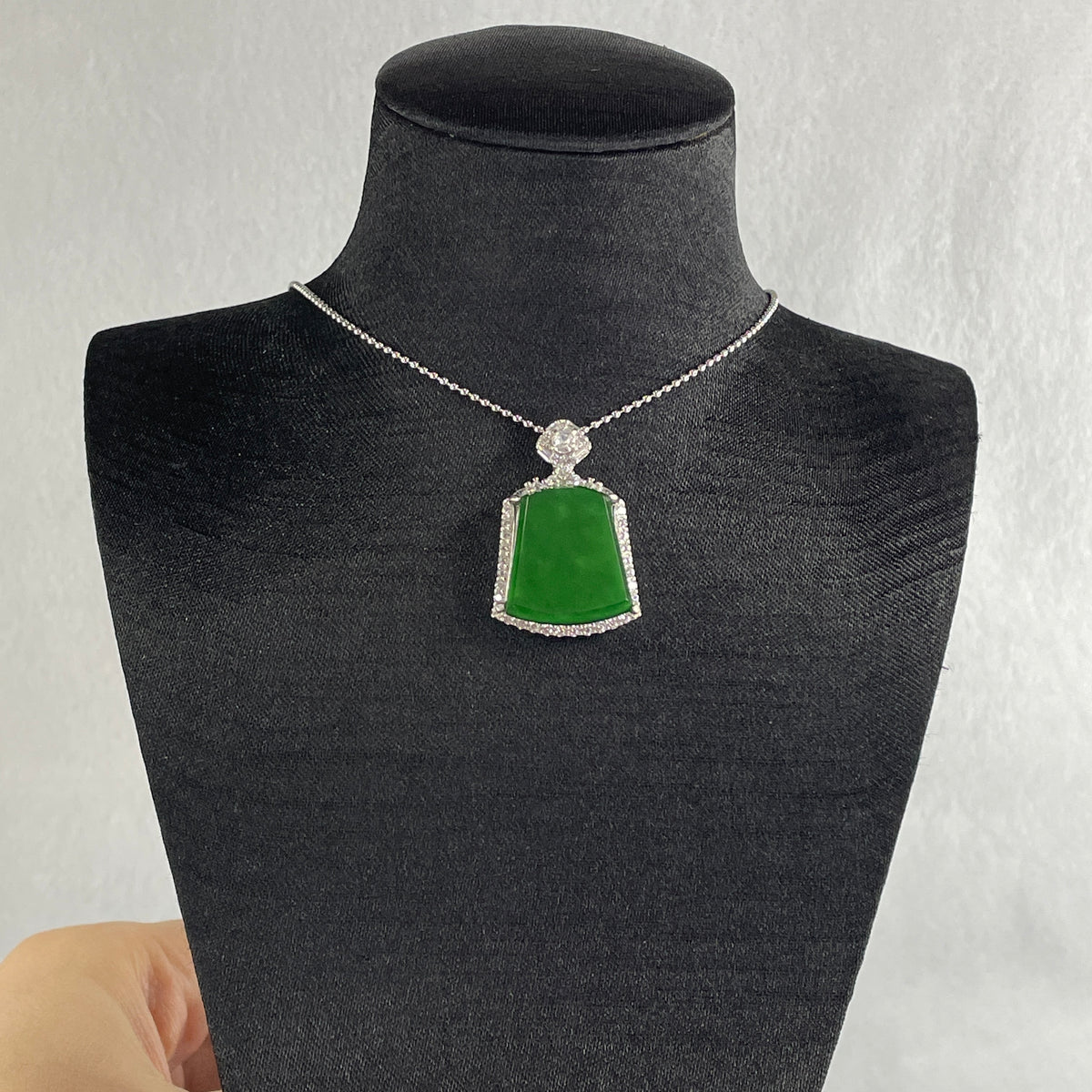 Natural Type A Omphacite Green Jadeite Wushipai Necklace in S925 Silver | (5.88g | 44cm S925 | 18.0 x 16.0 x 3.5mm | Unobstructed Peace & Supreme Protection Anchor, Feng Shui Prosperity & Executive Calm Necklace) - Huangs Jadeite and Jewelry Pte Ltd